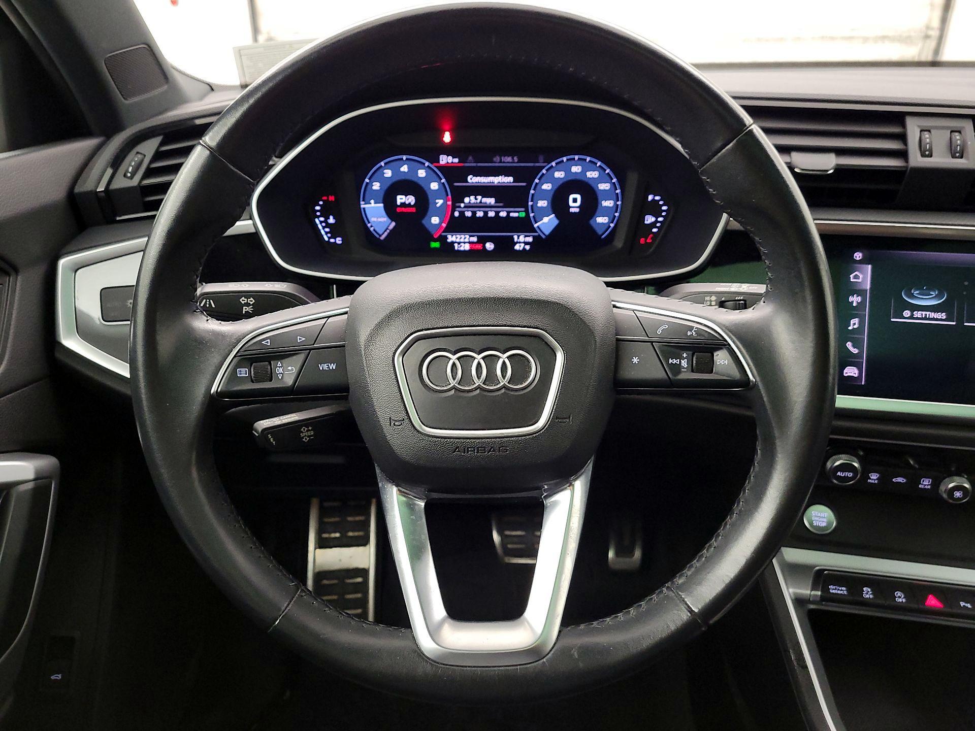 Thumbnail: 2020 Audi Q3 - 10