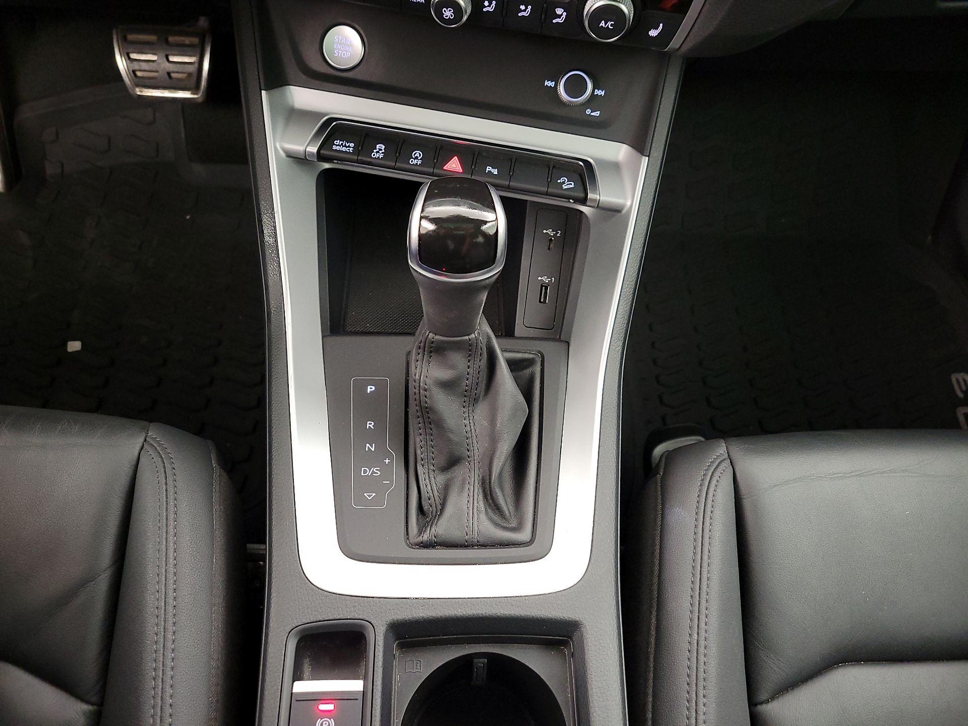 Thumbnail: 2020 Audi Q3 - 17