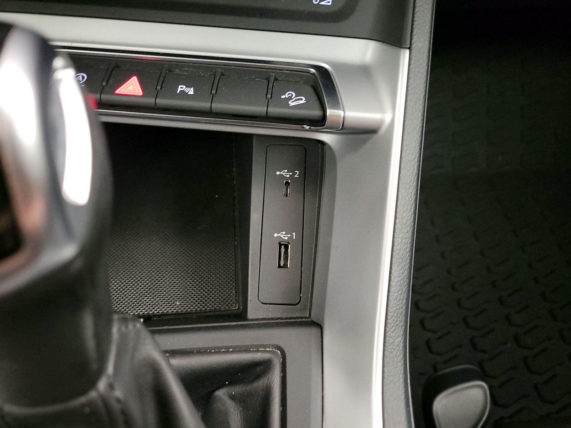 Thumbnail: 2020 Audi Q3 - 18