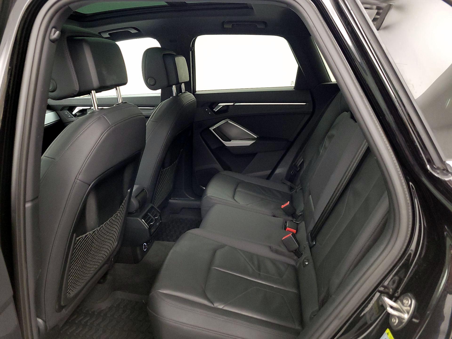 Thumbnail: 2020 Audi Q3 - 20