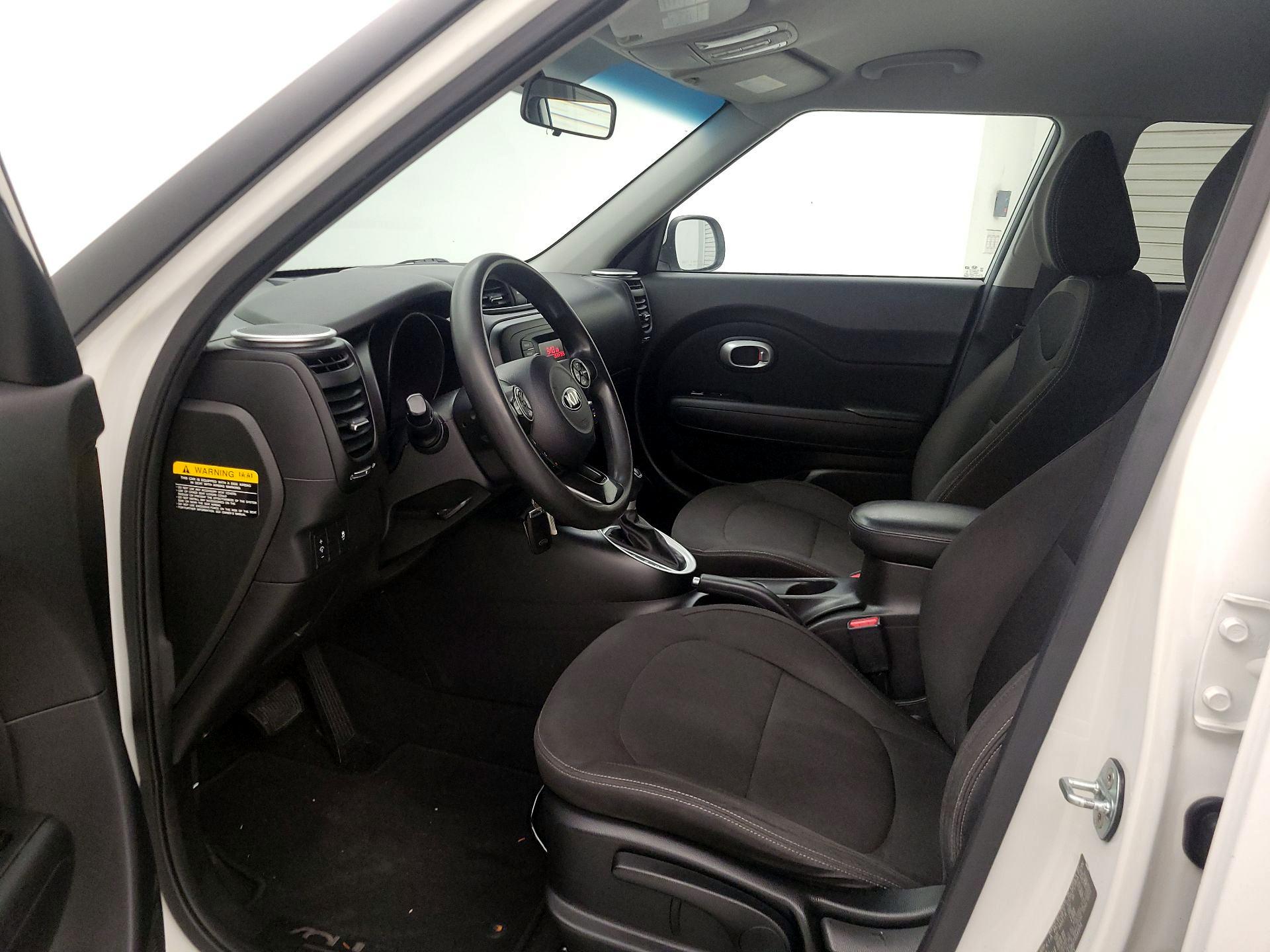 Thumbnail: 2016 Kia Soul - 11