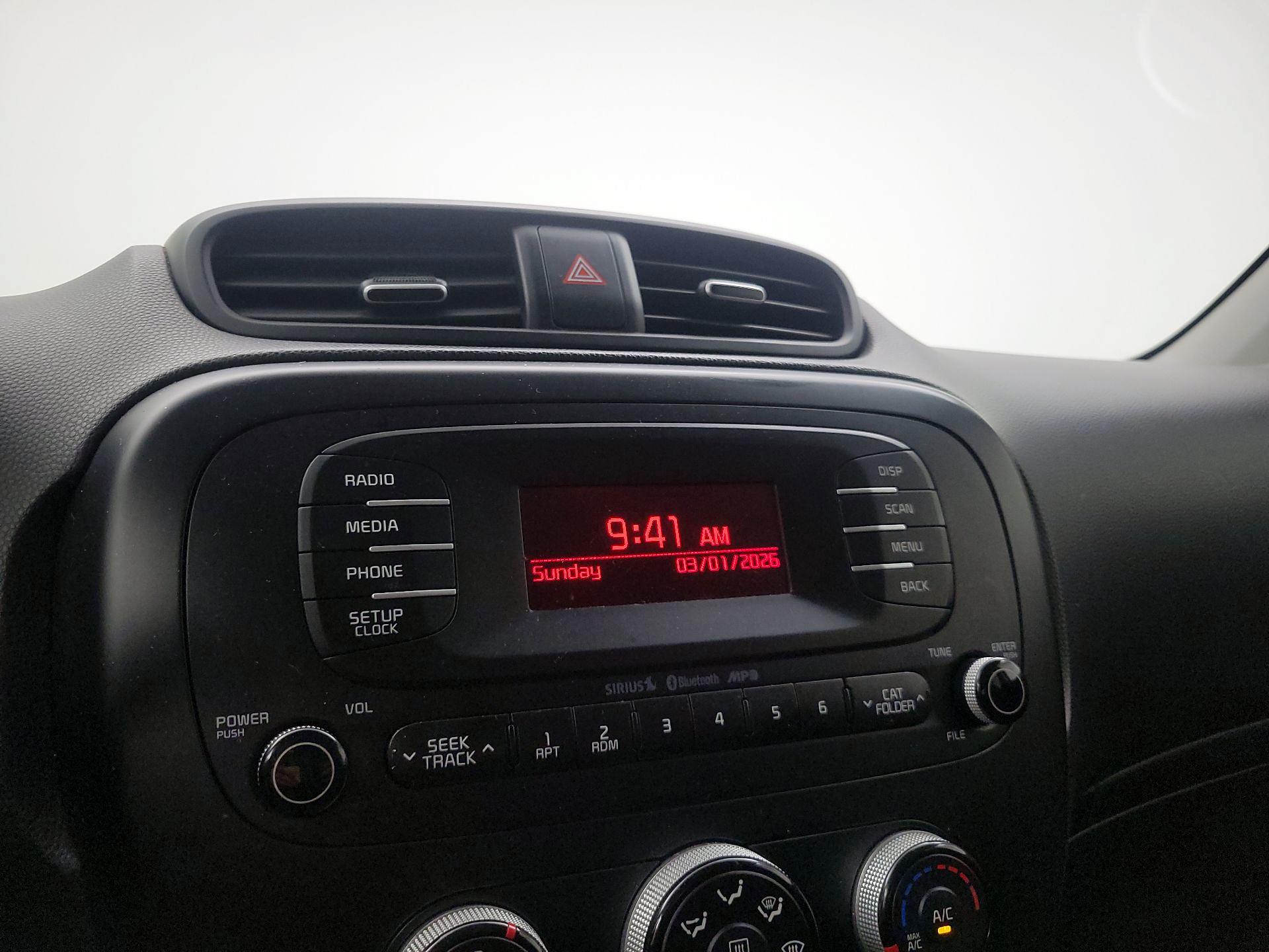 Thumbnail: 2016 Kia Soul - 14