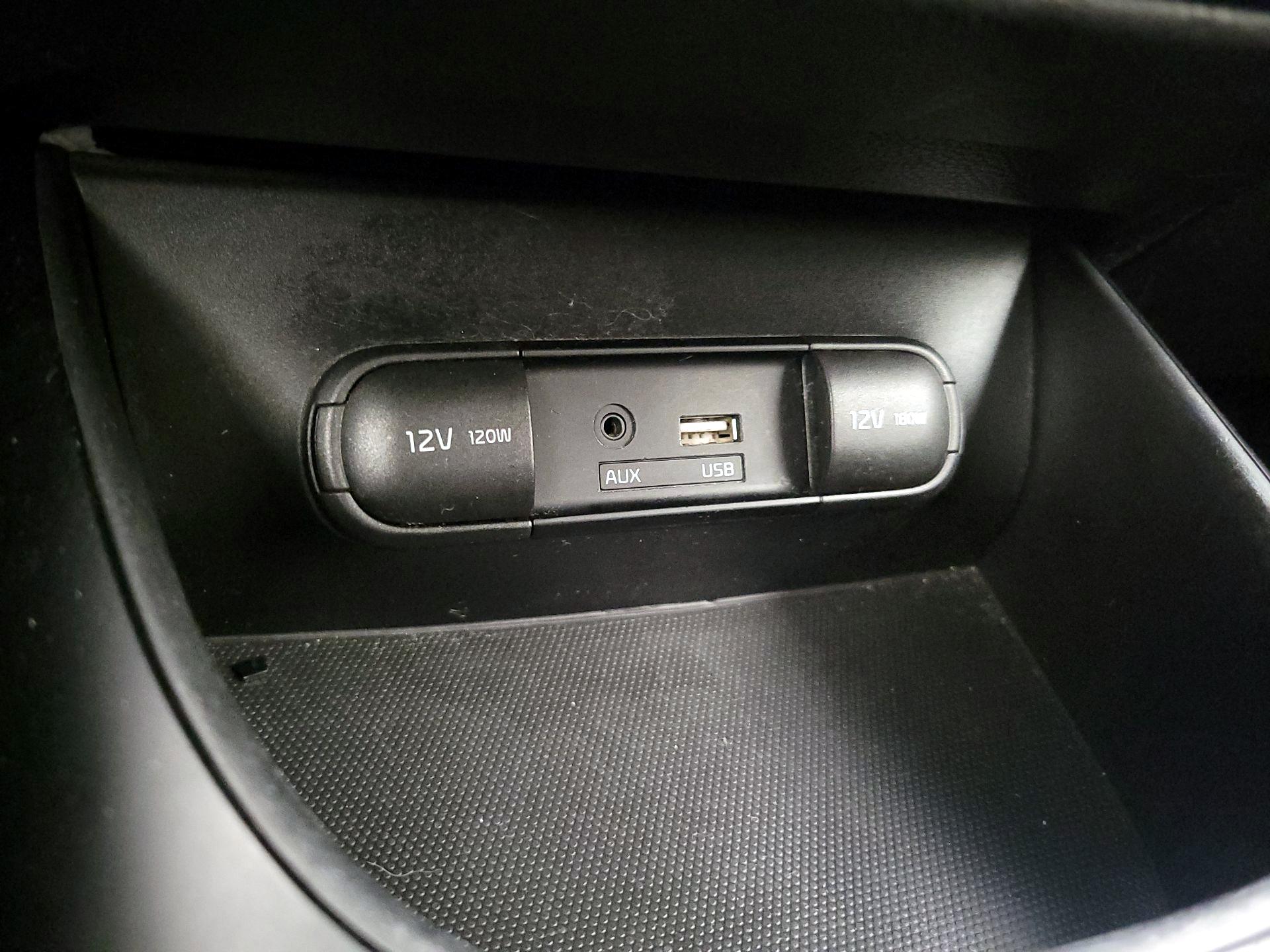 Thumbnail: 2016 Kia Soul - 17