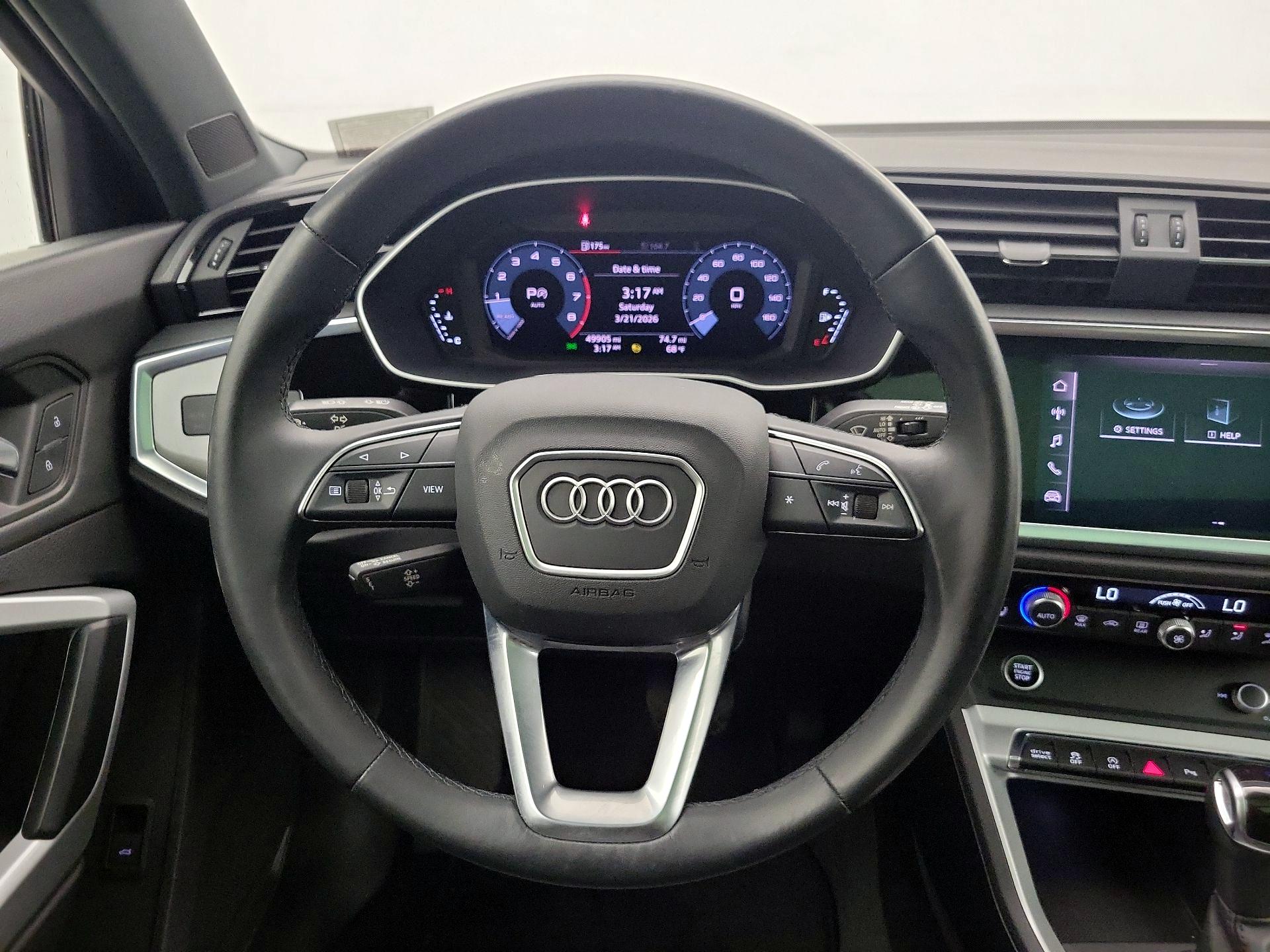 Thumbnail: 2021 Audi Q3 - 10