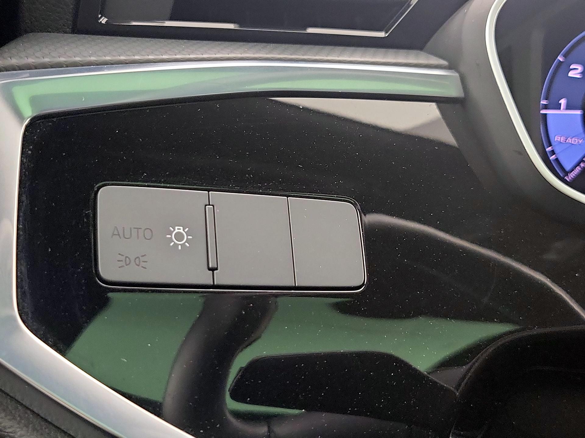 Thumbnail: 2021 Audi Q3 - 13