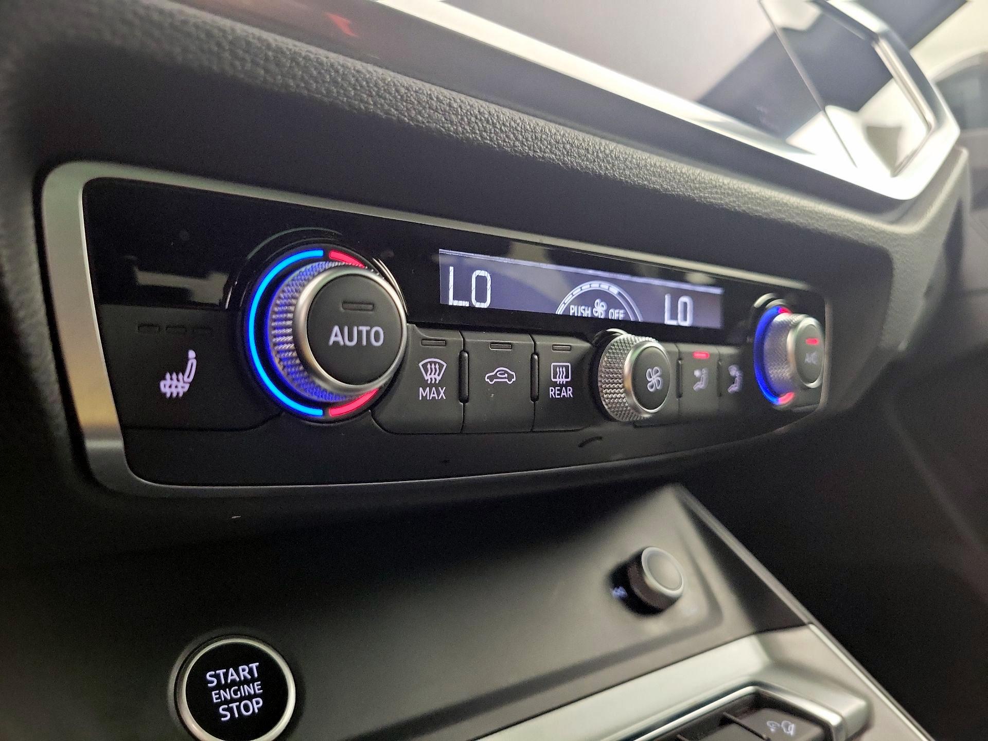 Thumbnail: 2021 Audi Q3 - 16