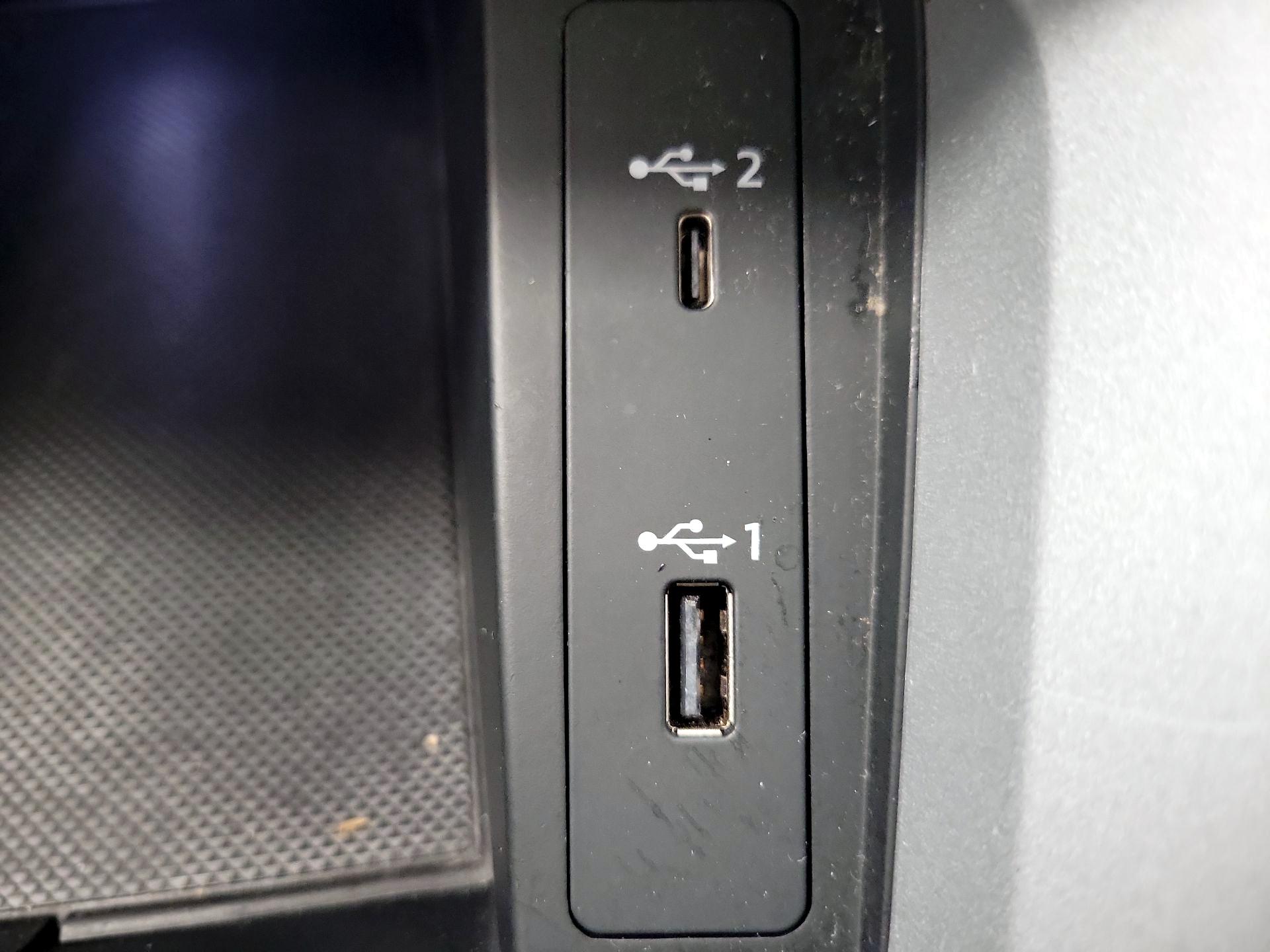 Thumbnail: 2021 Audi Q3 - 18