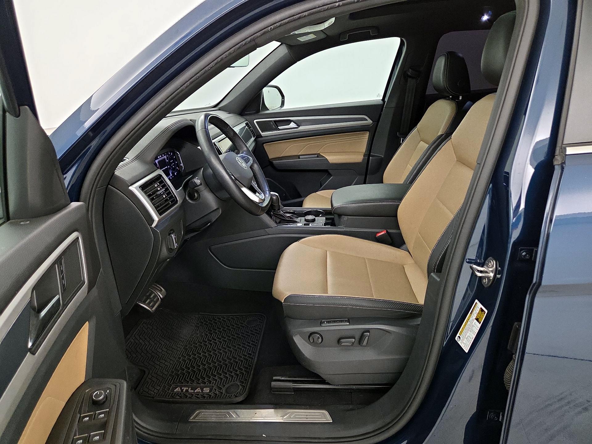 Thumbnail: 2022 Volkswagen Atlas - 11