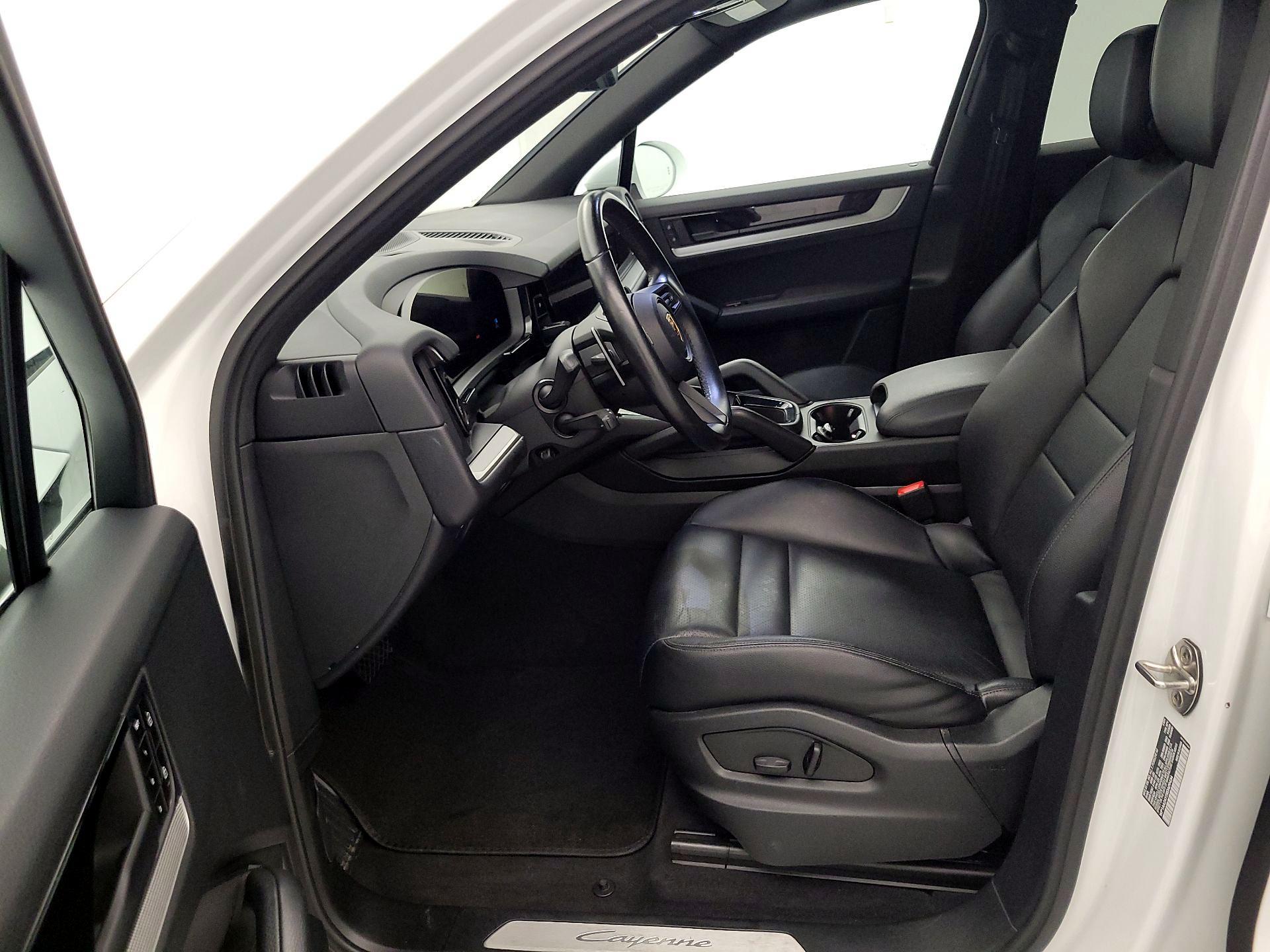 Thumbnail: 2024 Porsche Cayenne - 11