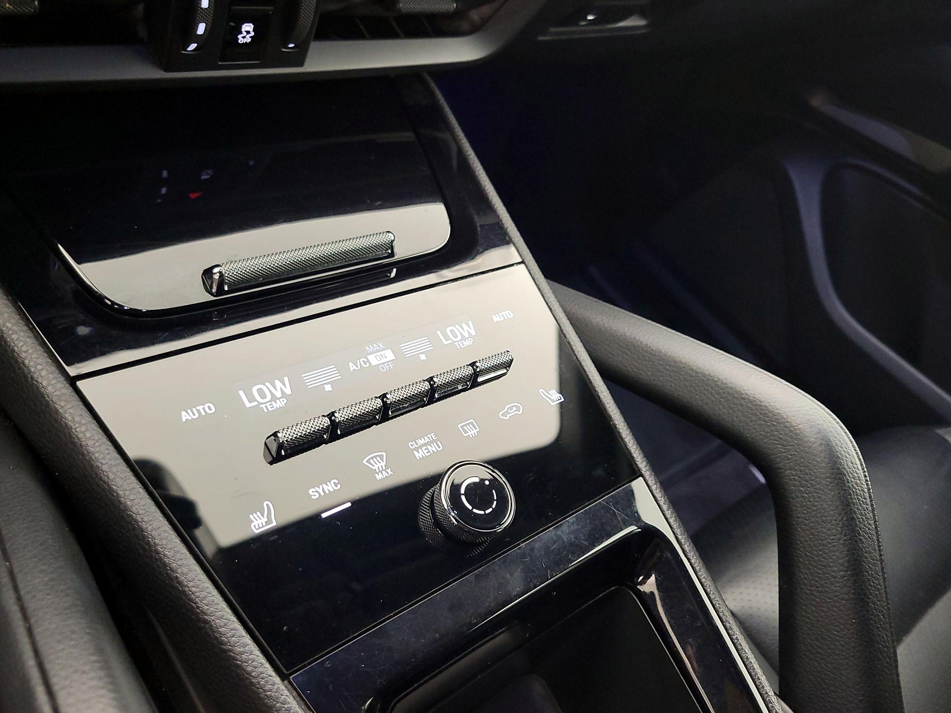 Thumbnail: 2024 Porsche Cayenne - 16