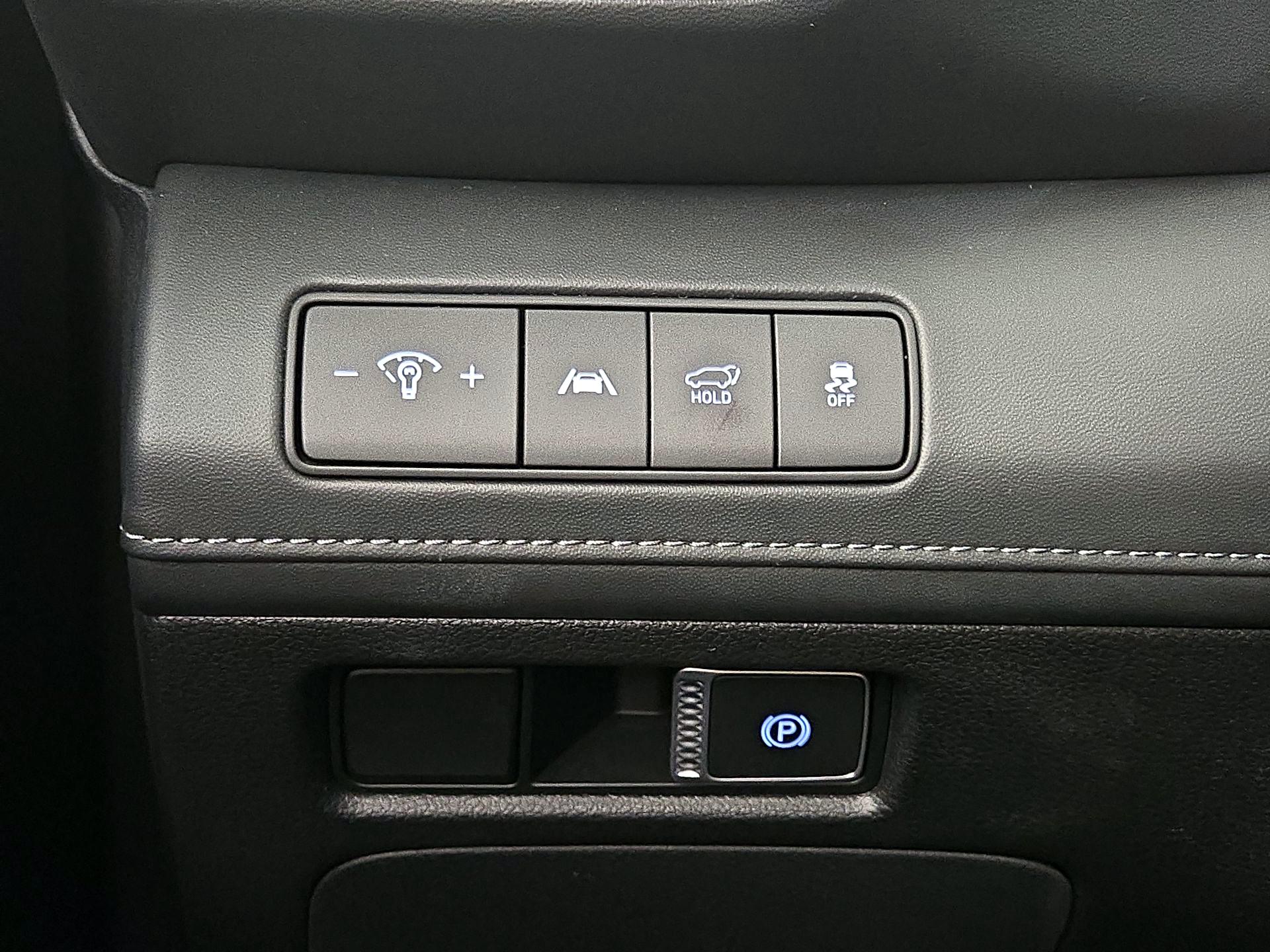 Thumbnail: 2023 Hyundai Santa Fe - 13