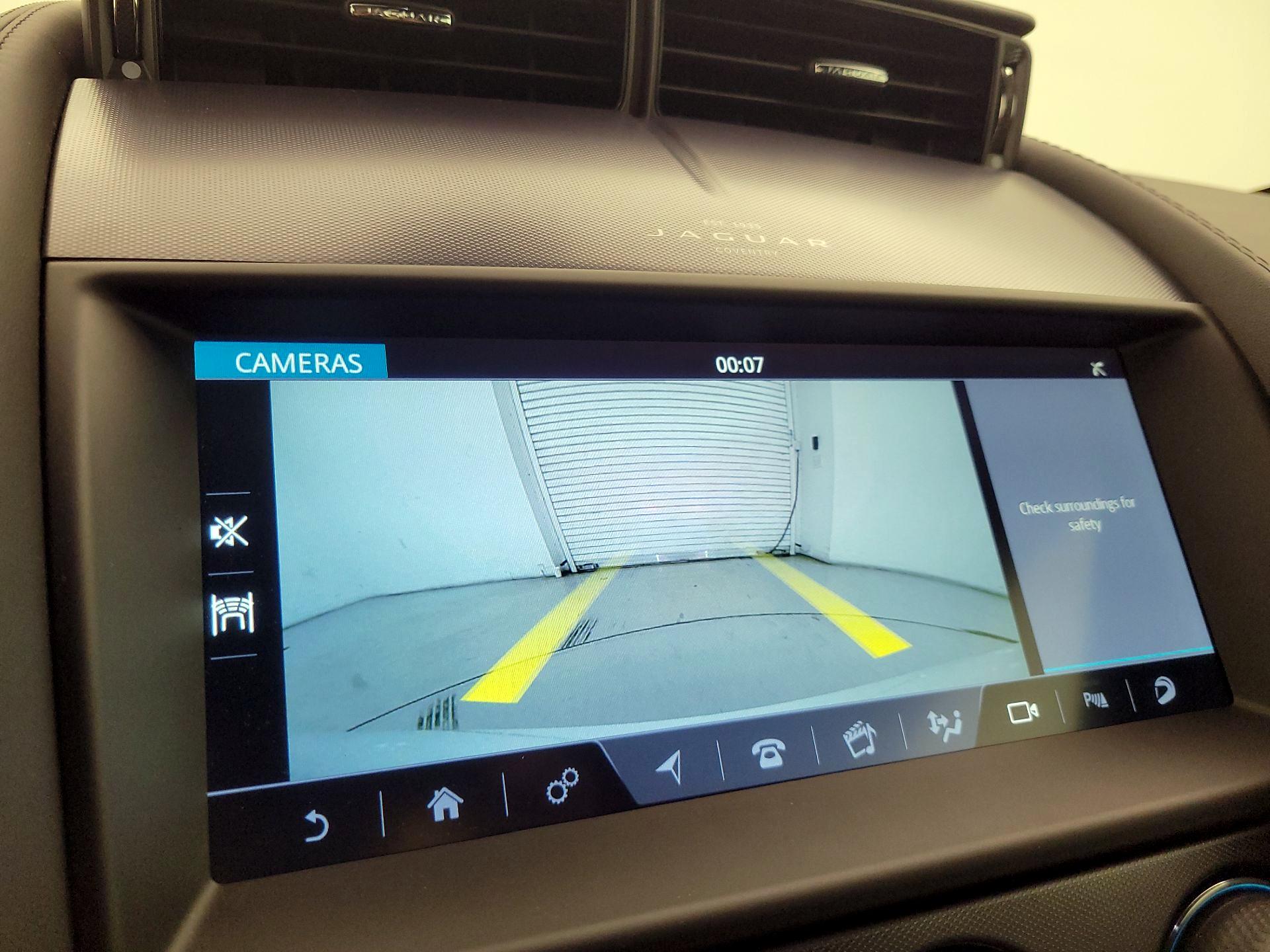 Thumbnail: 2022 Jaguar F-Type - 14