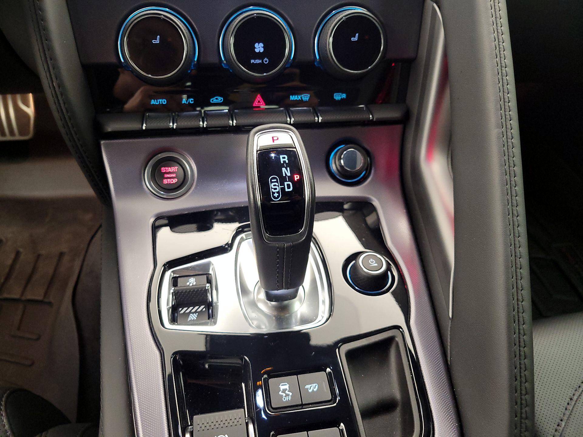 Thumbnail: 2022 Jaguar F-Type - 17