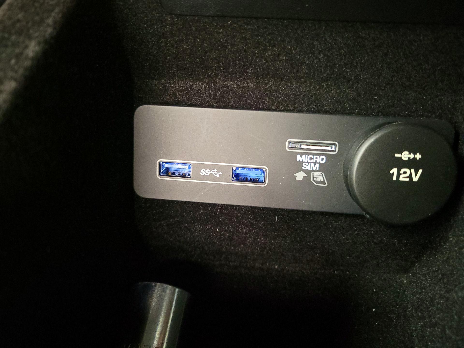 Thumbnail: 2022 Jaguar F-Type - 18