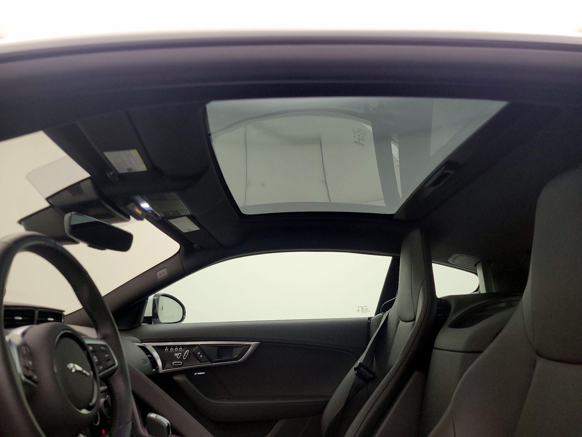 Thumbnail: 2022 Jaguar F-Type - 19