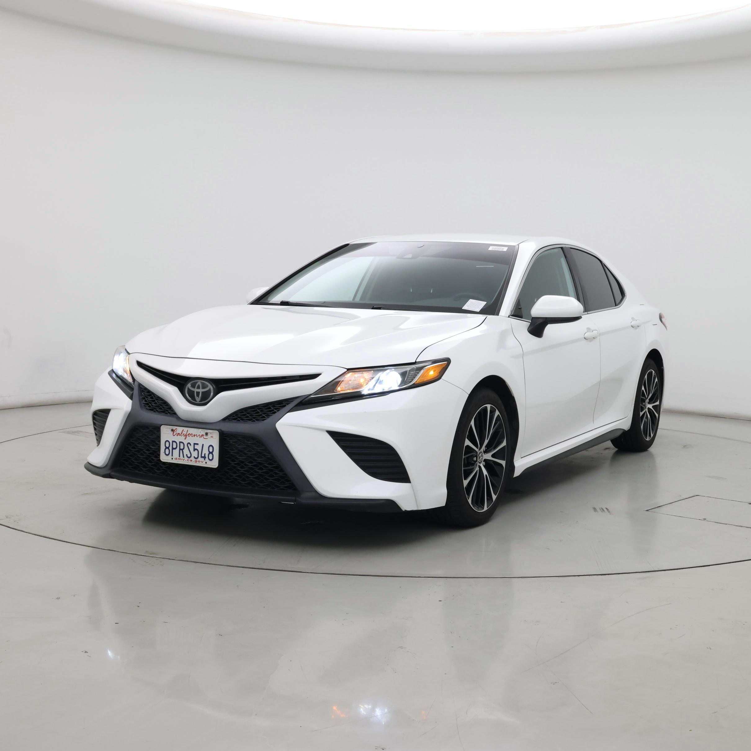 Thumbnail: 2020 Toyota Camry - 4