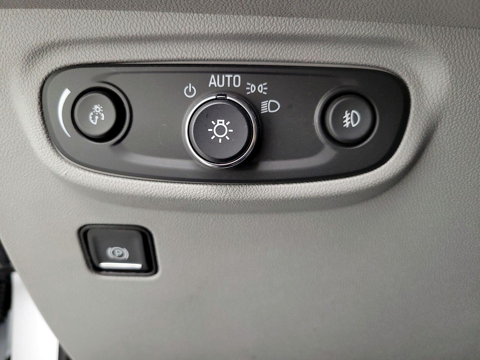 Thumbnail: 2022 GMC Terrain - 11