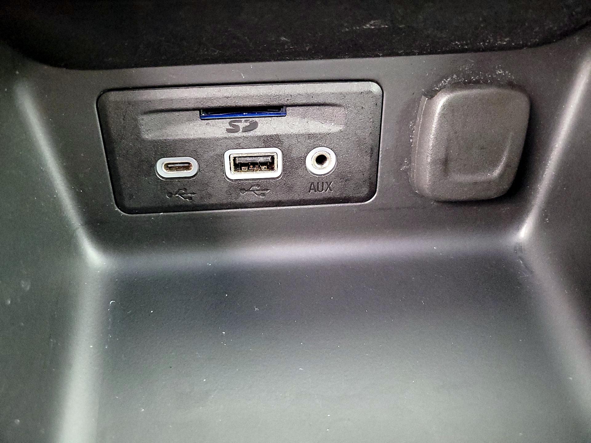 Thumbnail: 2022 GMC Terrain - 16