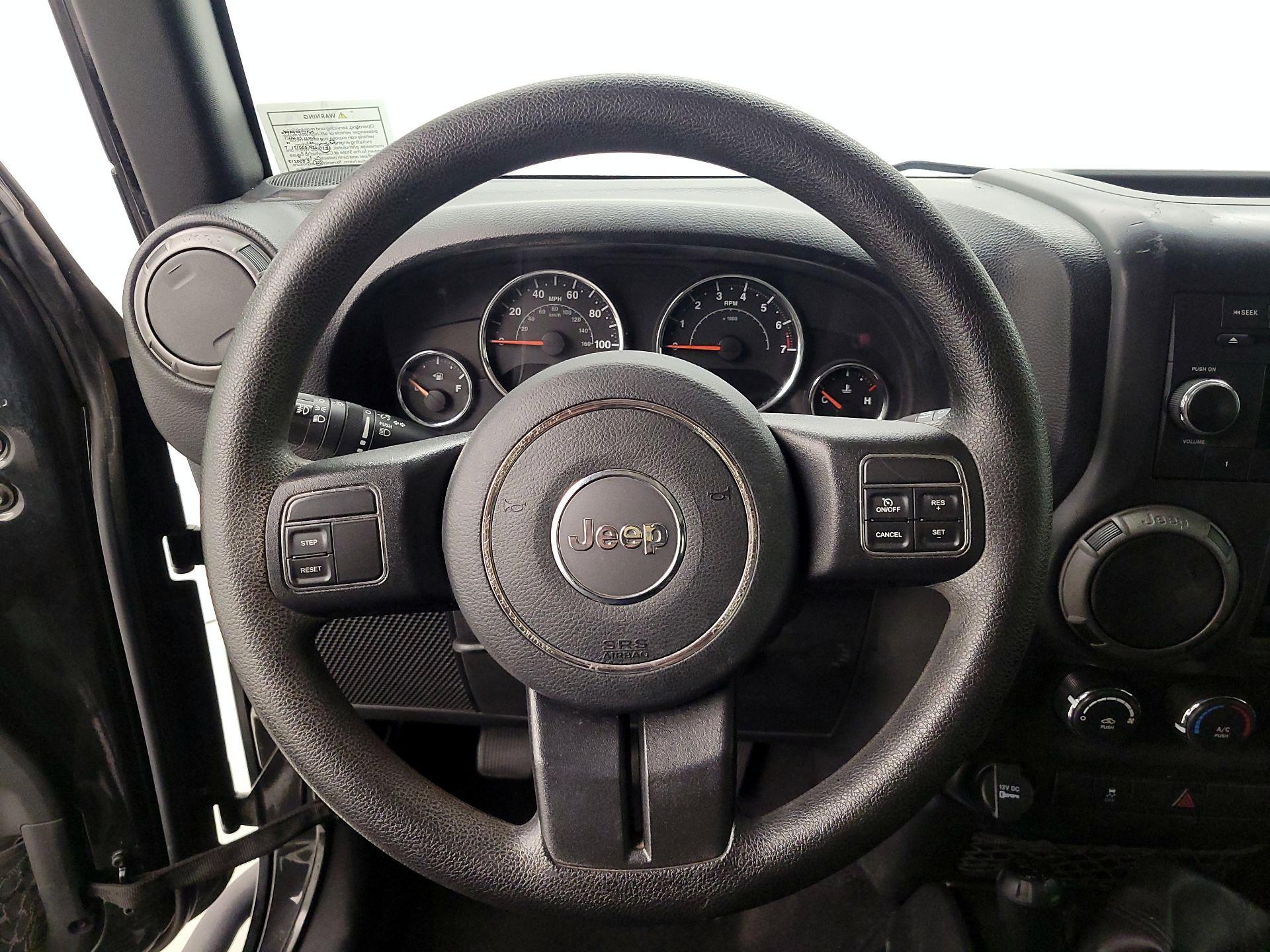 Thumbnail: 2017 Jeep Wrangler - 10