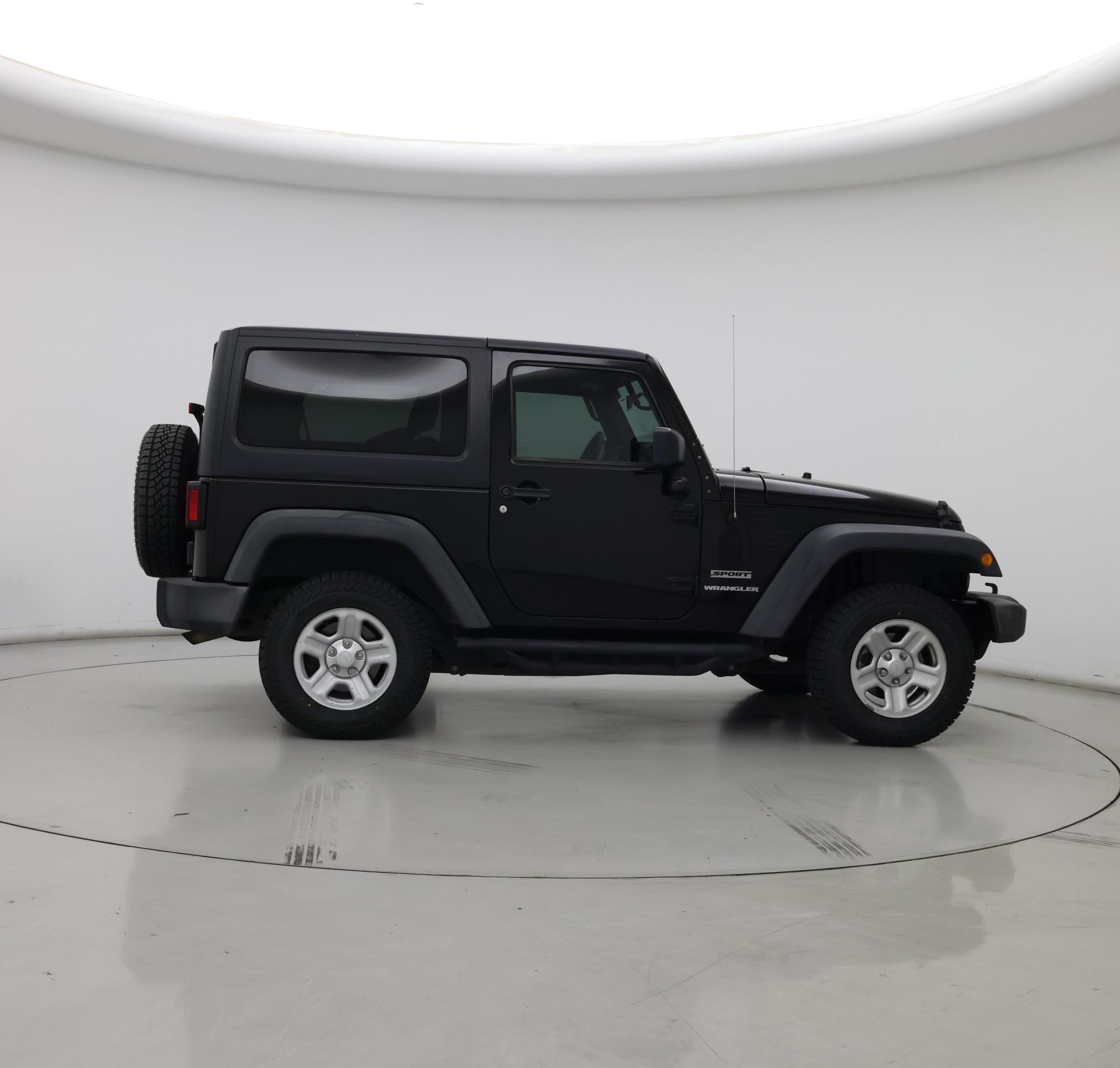 Thumbnail: 2017 Jeep Wrangler - 7