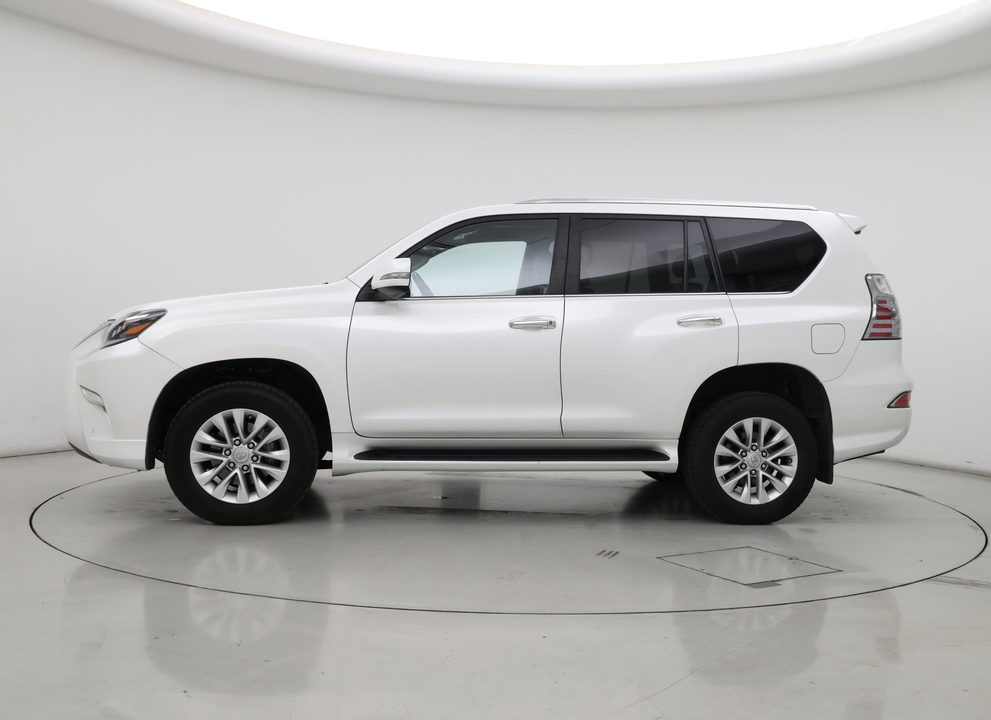 Thumbnail: 2023 Lexus GX - 3