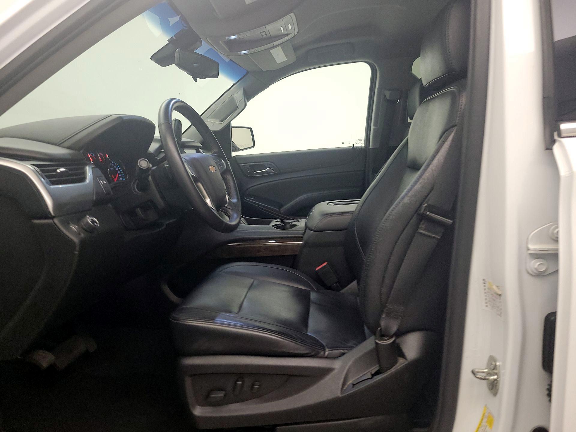 Thumbnail: 2019 Chevrolet Tahoe - 11