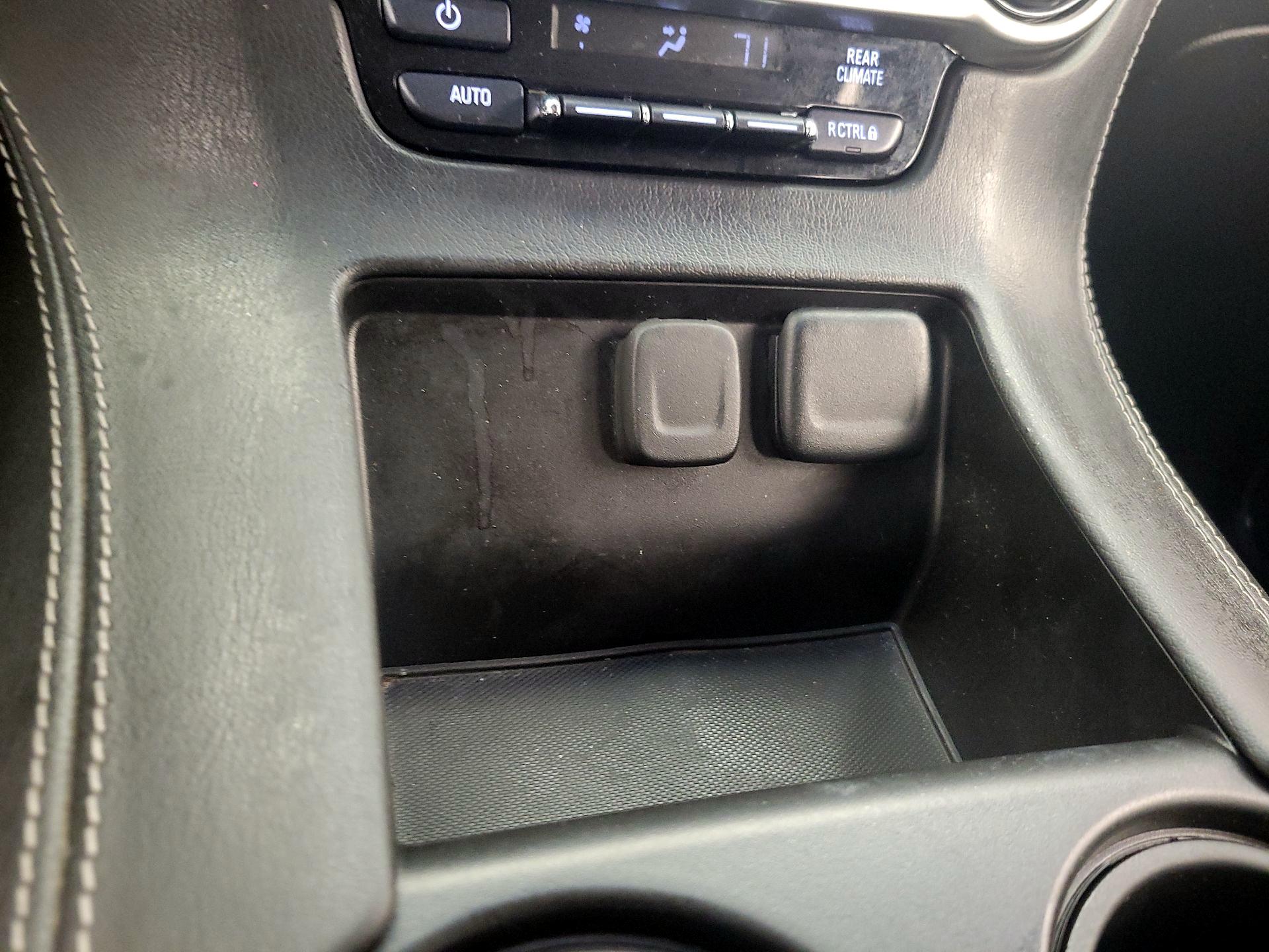 Thumbnail: 2019 Chevrolet Tahoe - 18