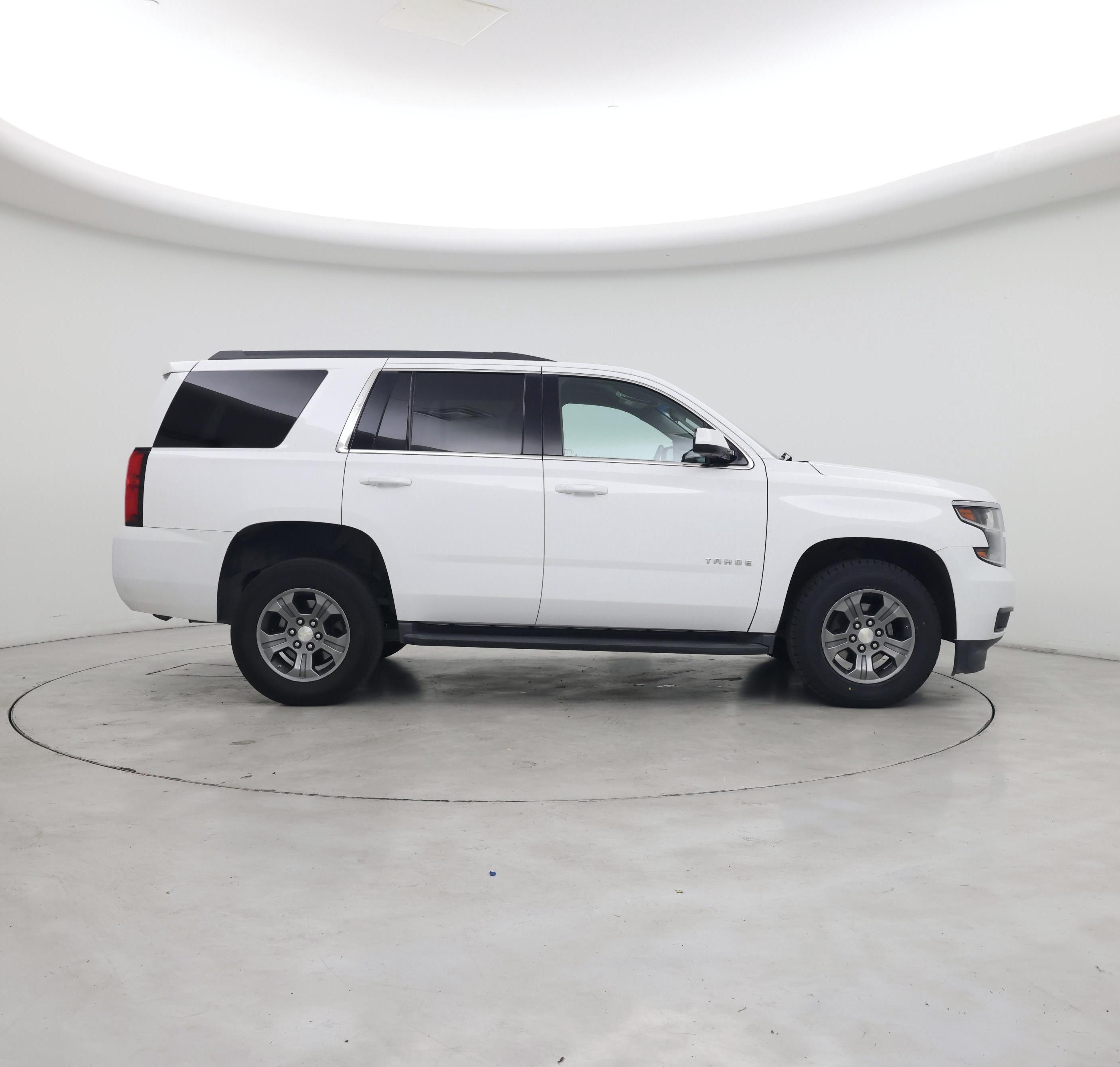 Thumbnail: 2019 Chevrolet Tahoe - 7