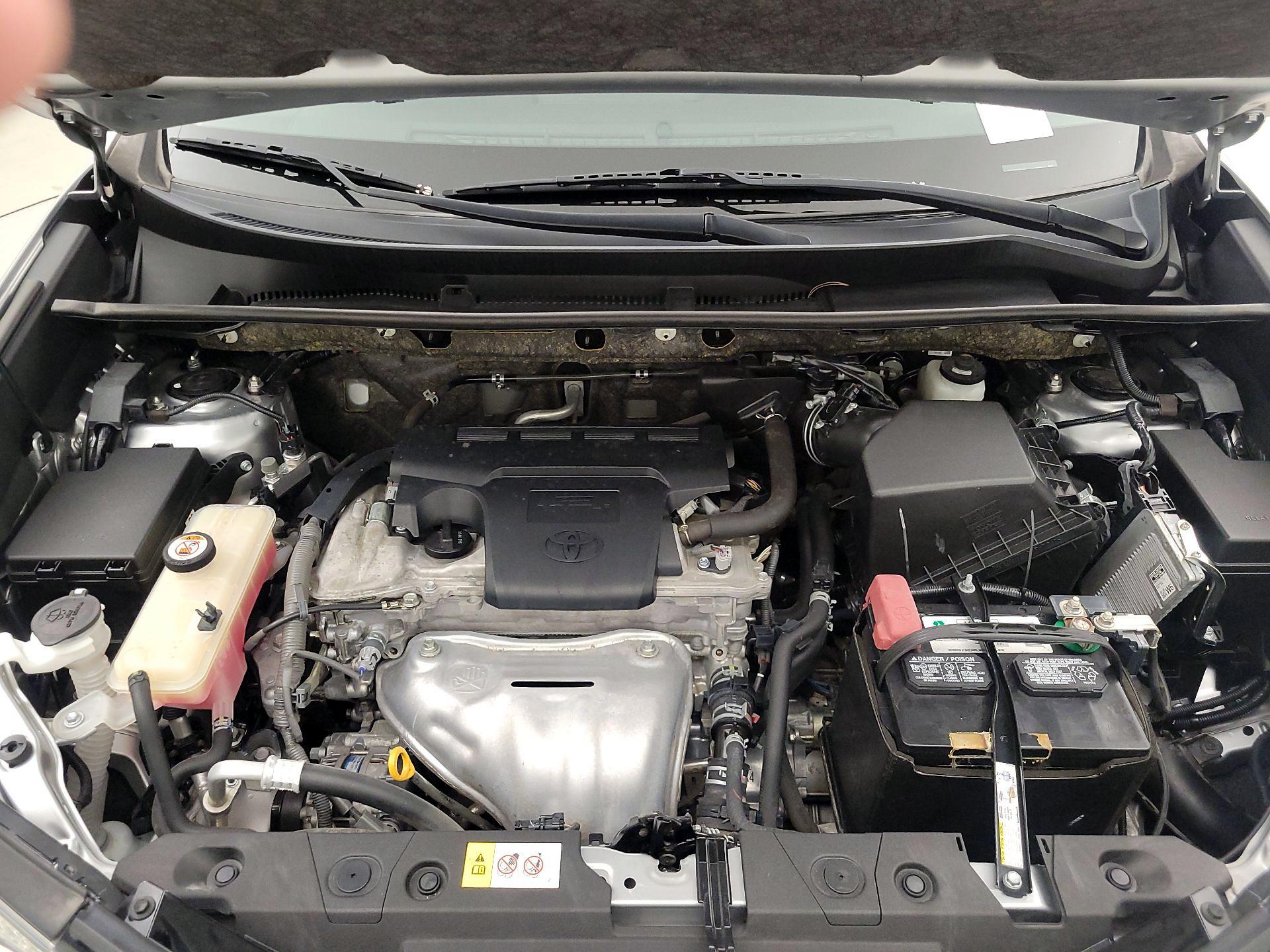 Thumbnail: 2018 Toyota RAV4 - 20