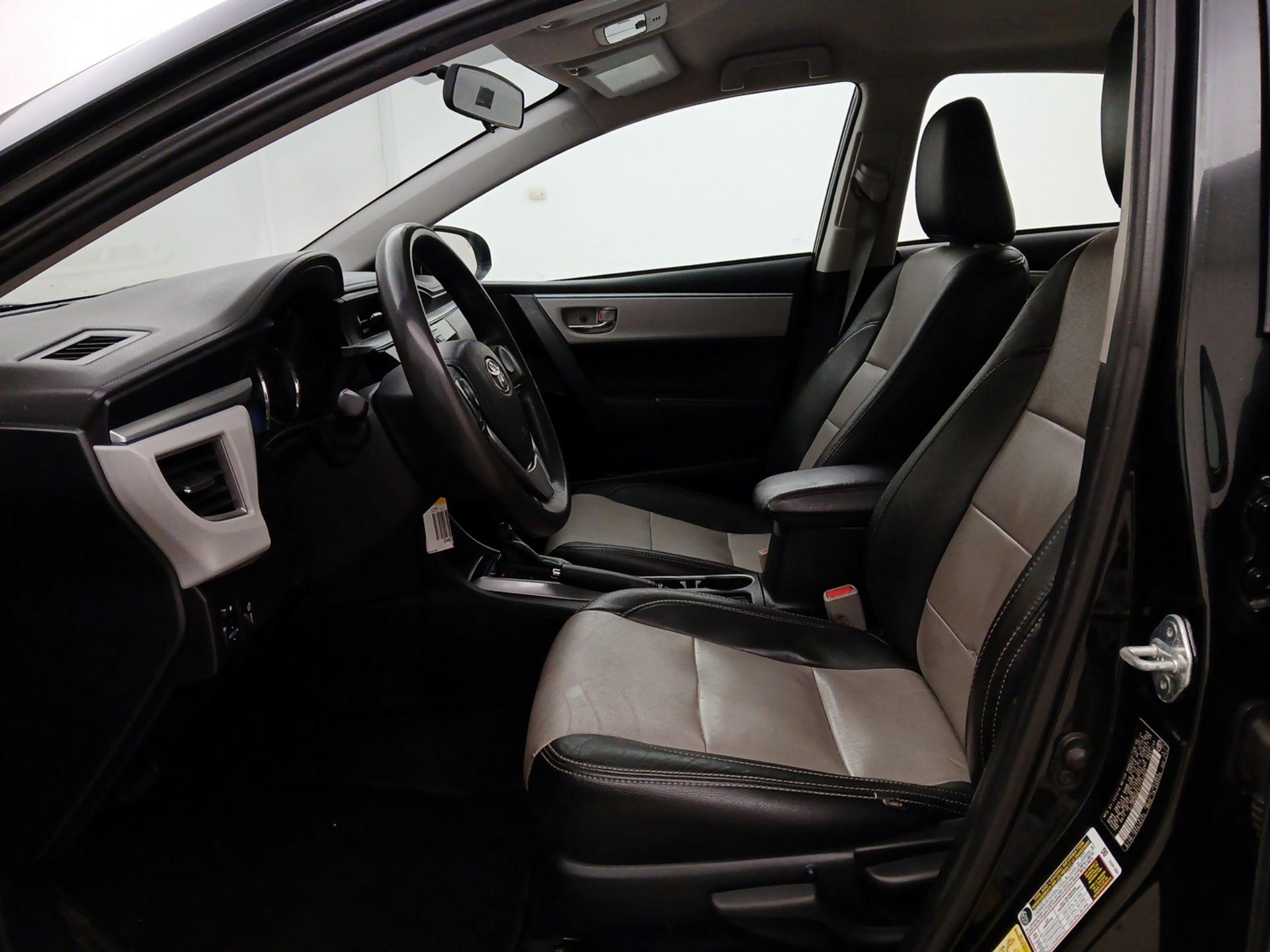 Thumbnail: 2015 Toyota Corolla - 11