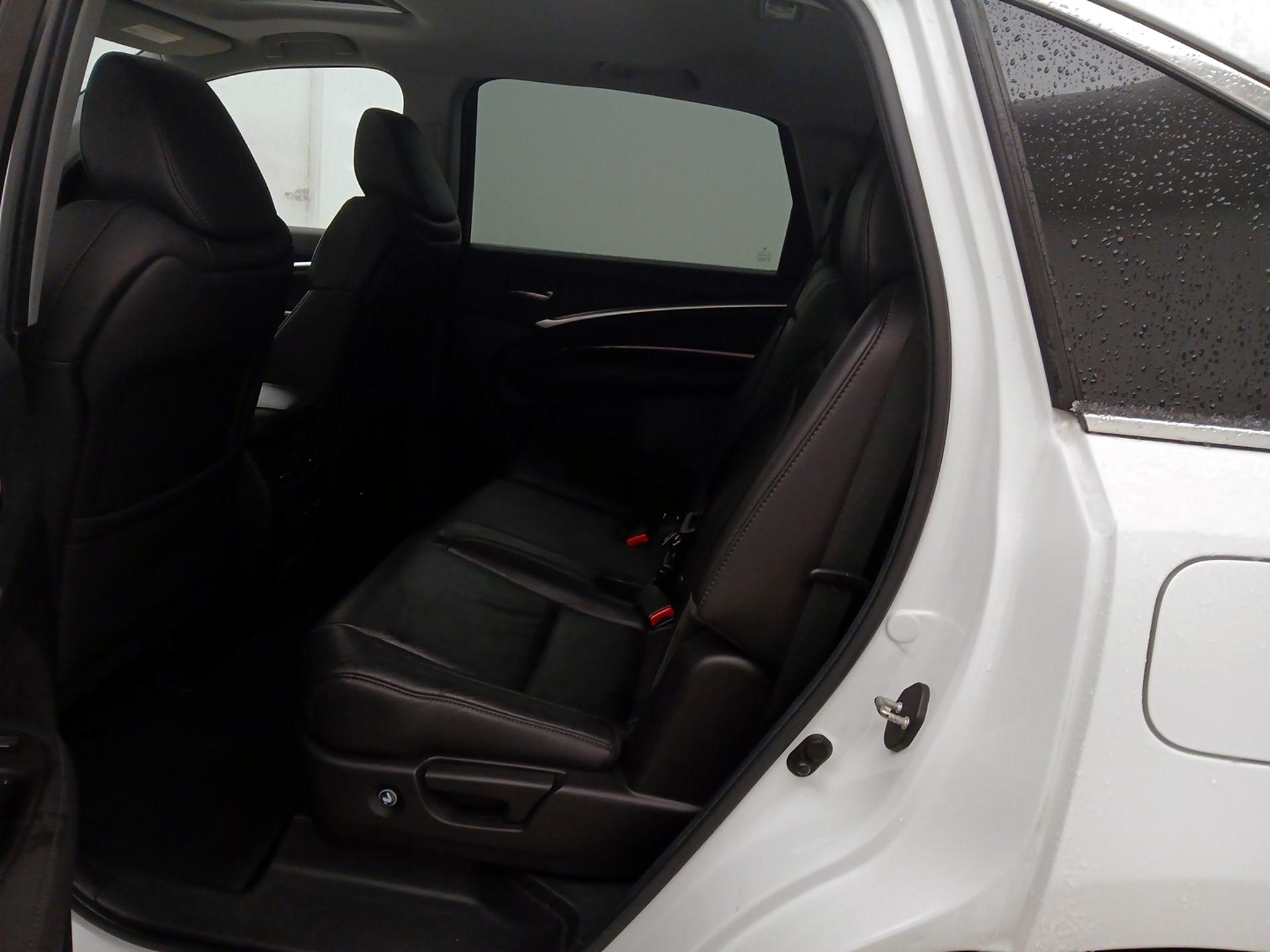 Thumbnail: 2020 Acura MDX - 20