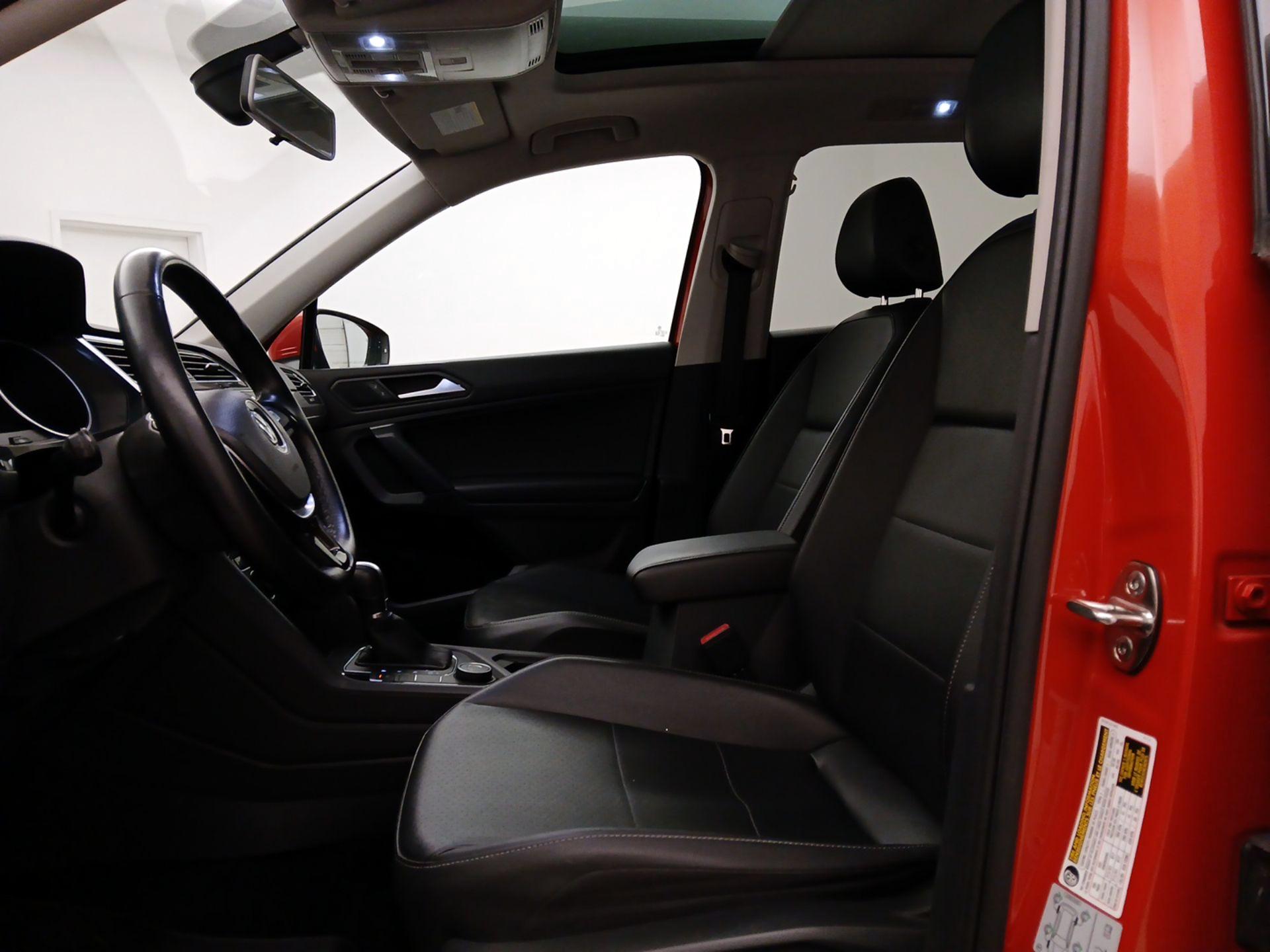 Thumbnail: 2019 Volkswagen Tiguan - 11