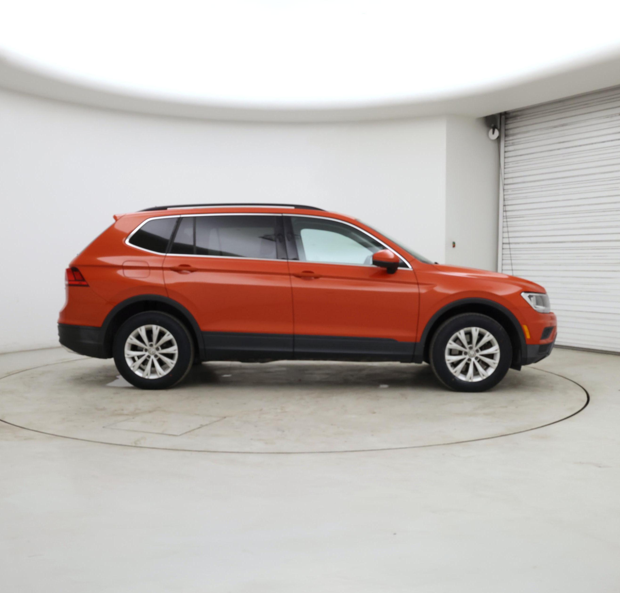 Thumbnail: 2019 Volkswagen Tiguan - 7