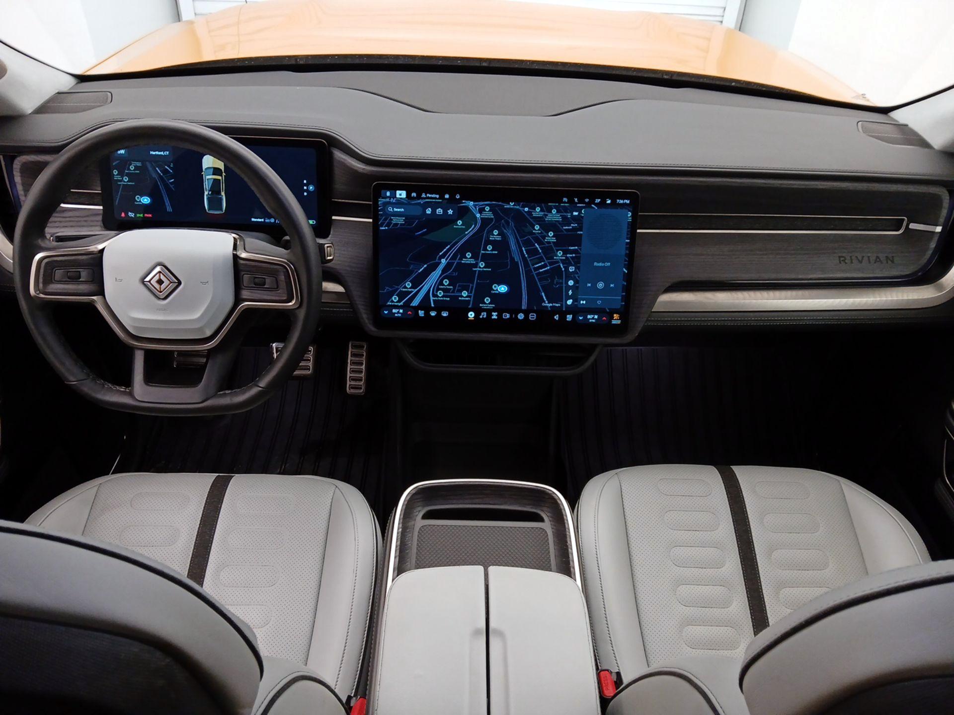 Thumbnail: 2023 Rivian R1T - 9