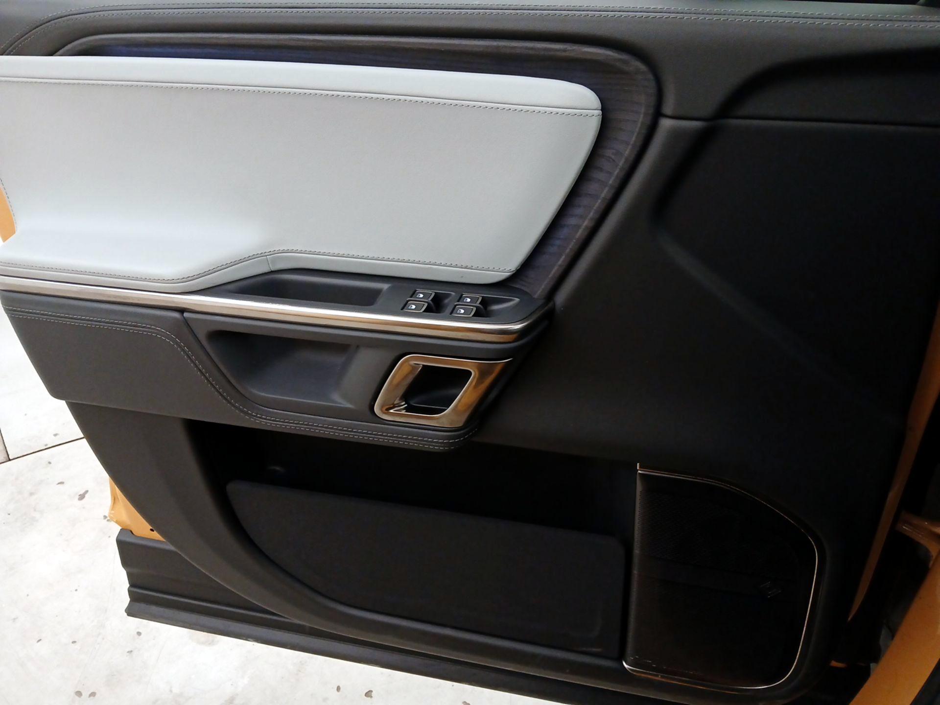 Thumbnail: 2023 Rivian R1T - 12