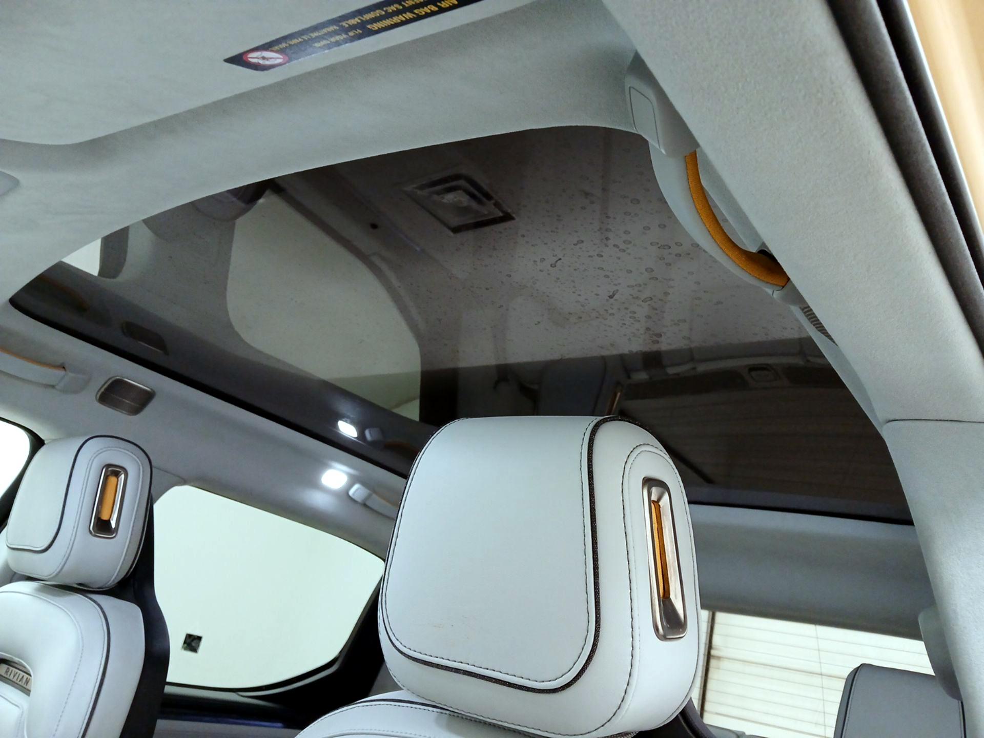 Thumbnail: 2023 Rivian R1T - 19