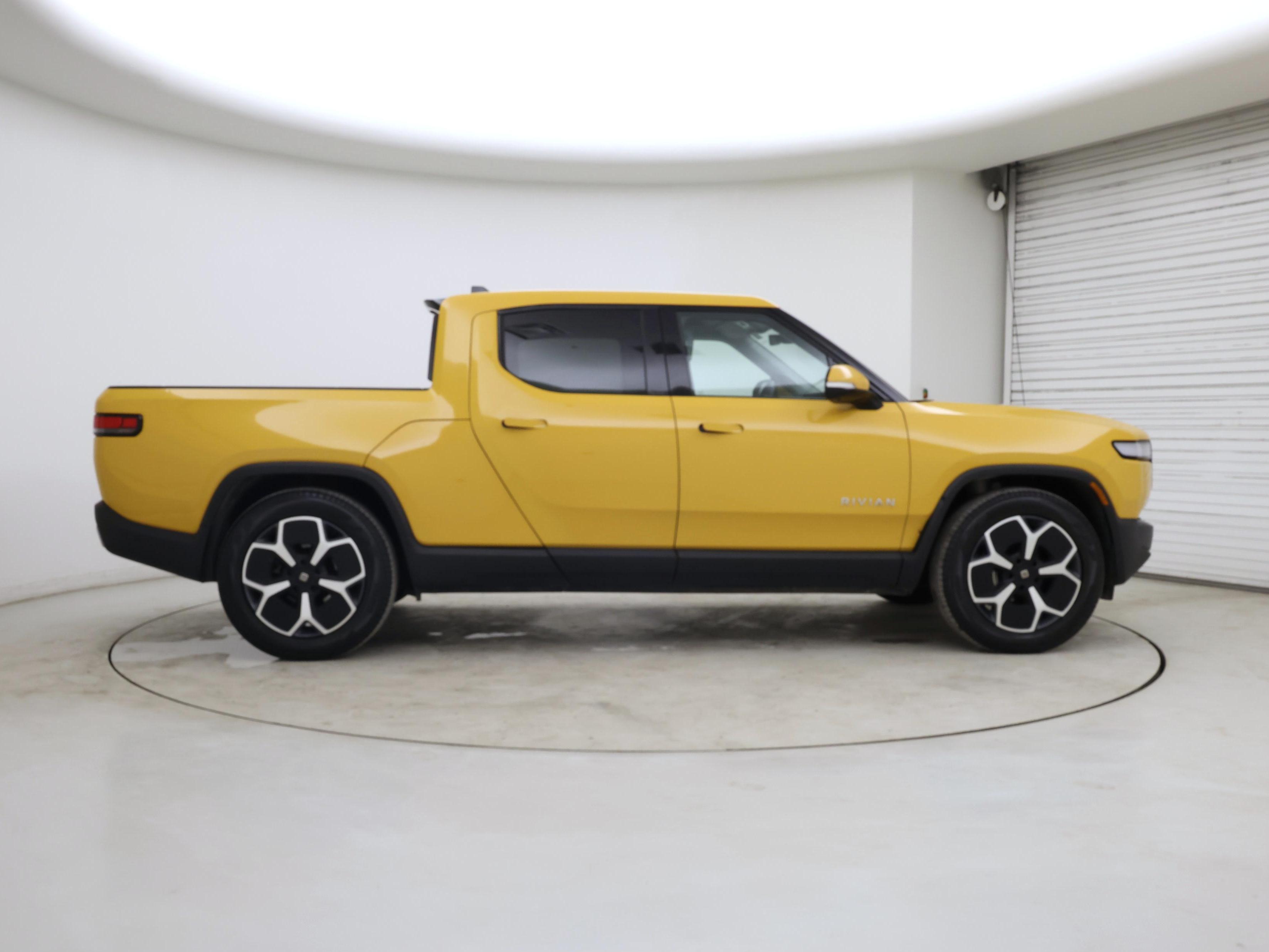 Thumbnail: 2023 Rivian R1T - 7