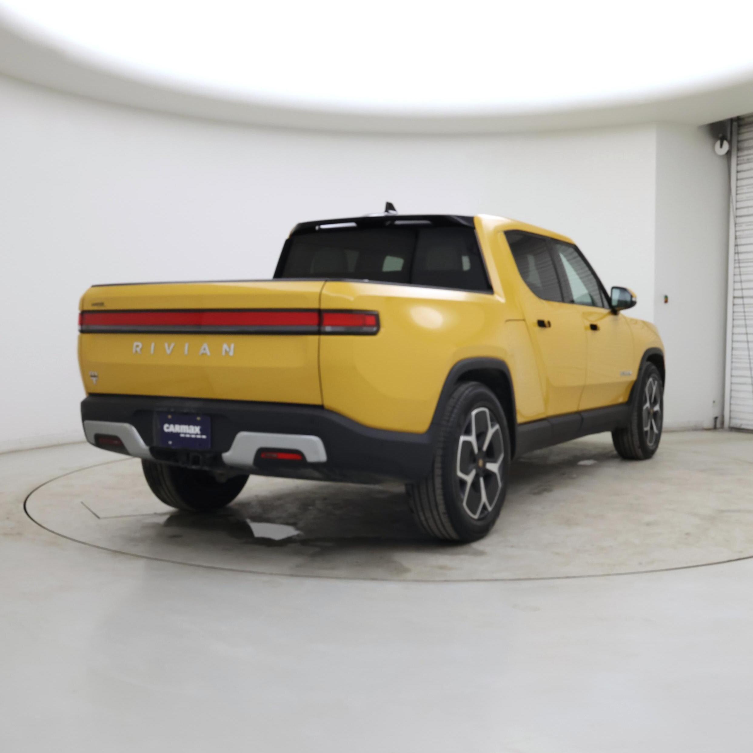 Thumbnail: 2023 Rivian R1T - 8