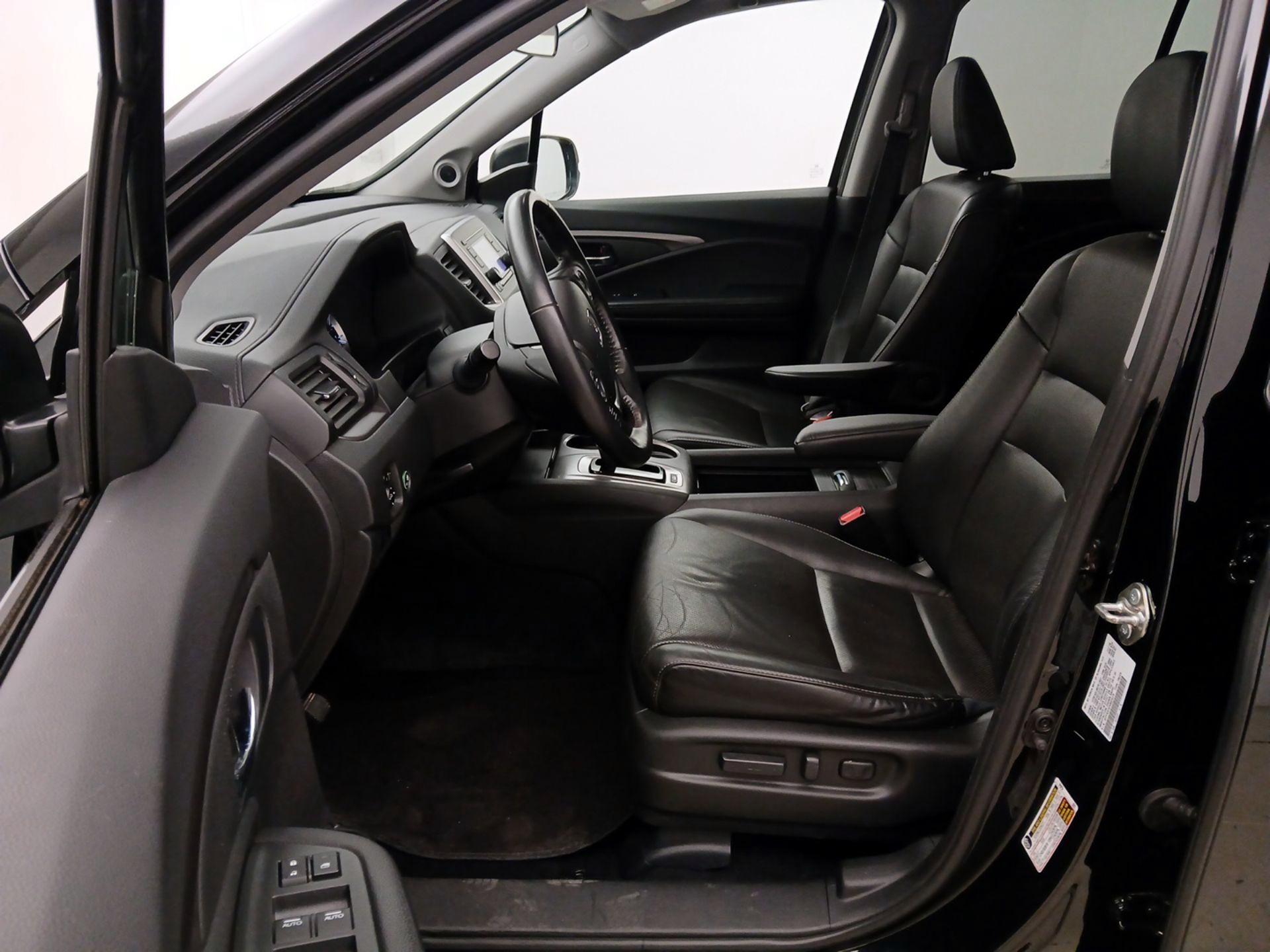 Thumbnail: 2019 Honda Ridgeline - 11