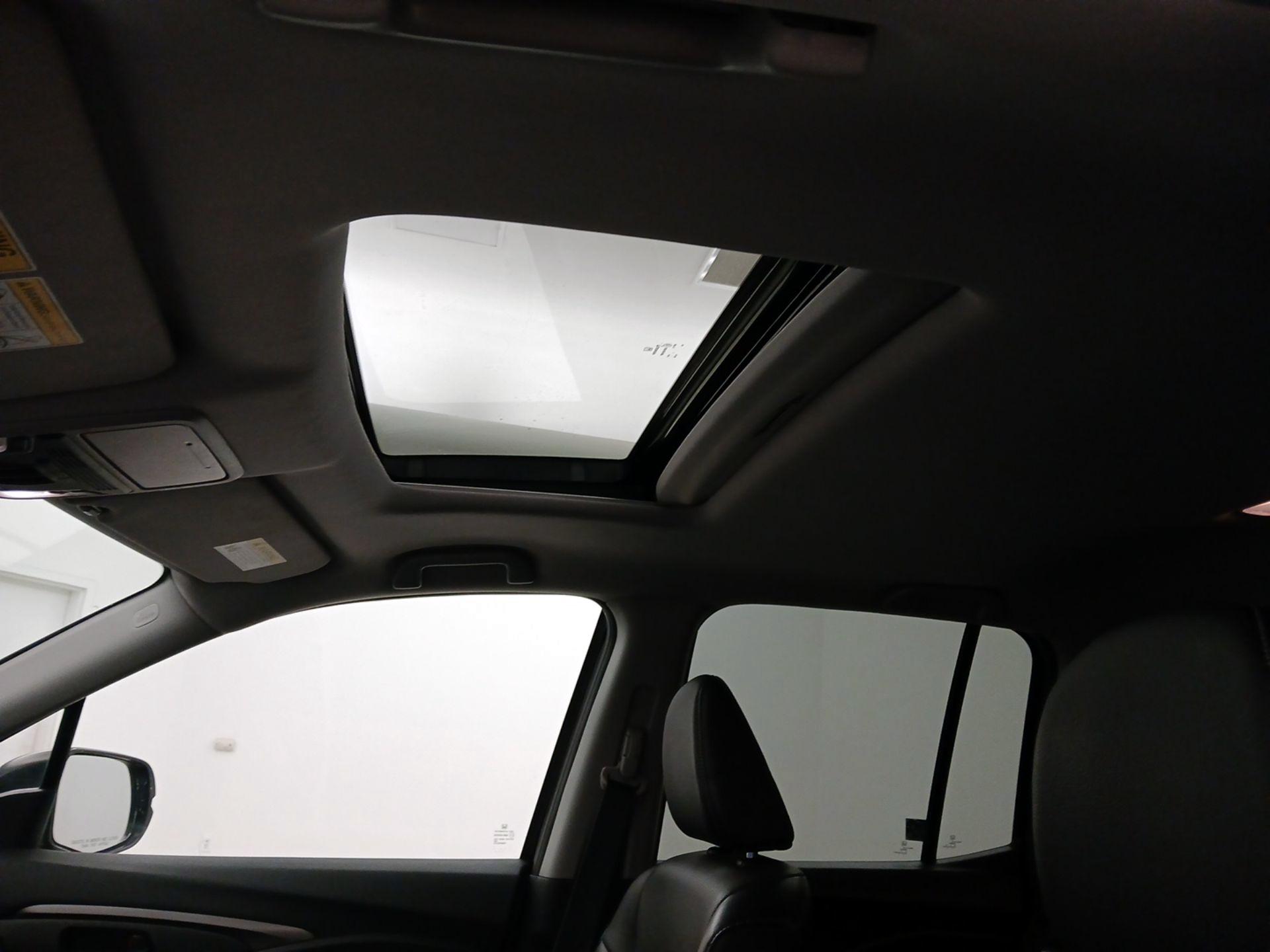 Thumbnail: 2019 Honda Ridgeline - 19