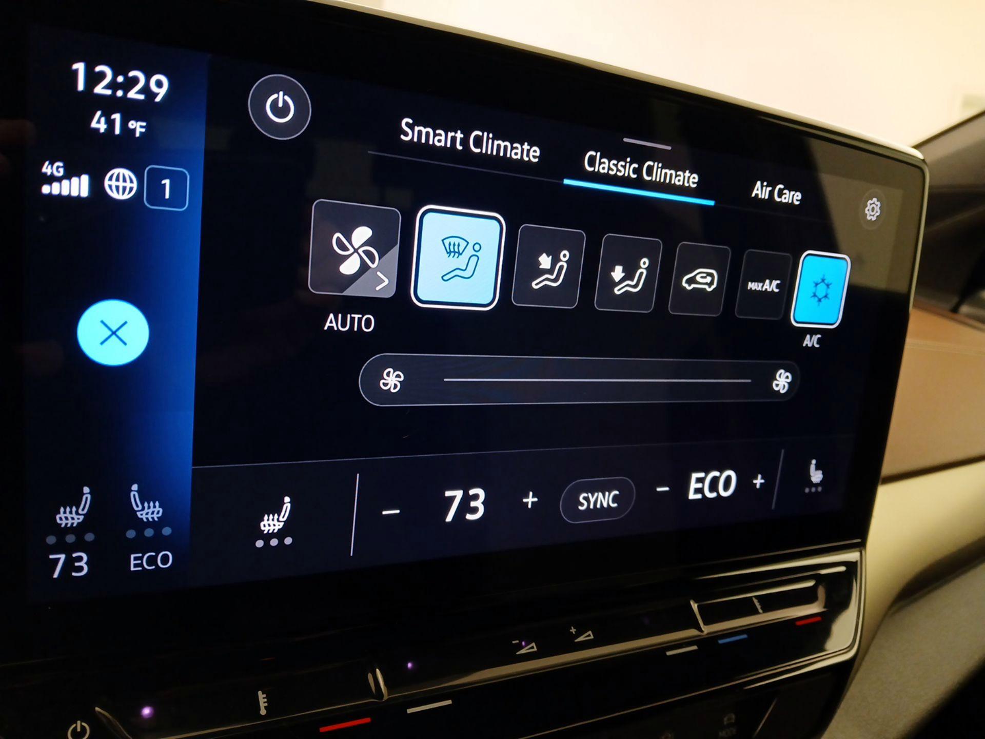 Thumbnail: 2023 Volkswagen ID.4 - 16