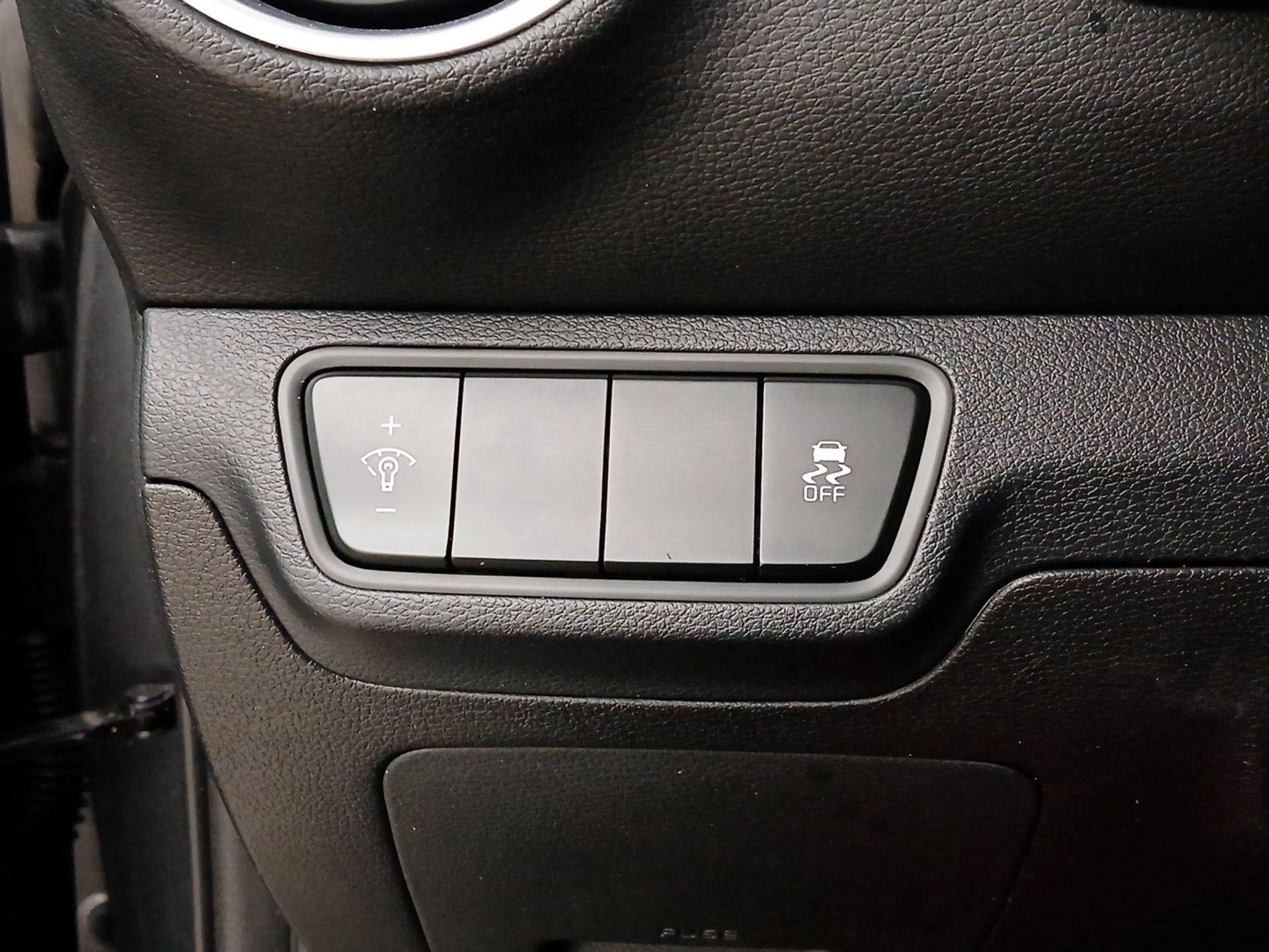 Thumbnail: 2023 Kia Forte - 13