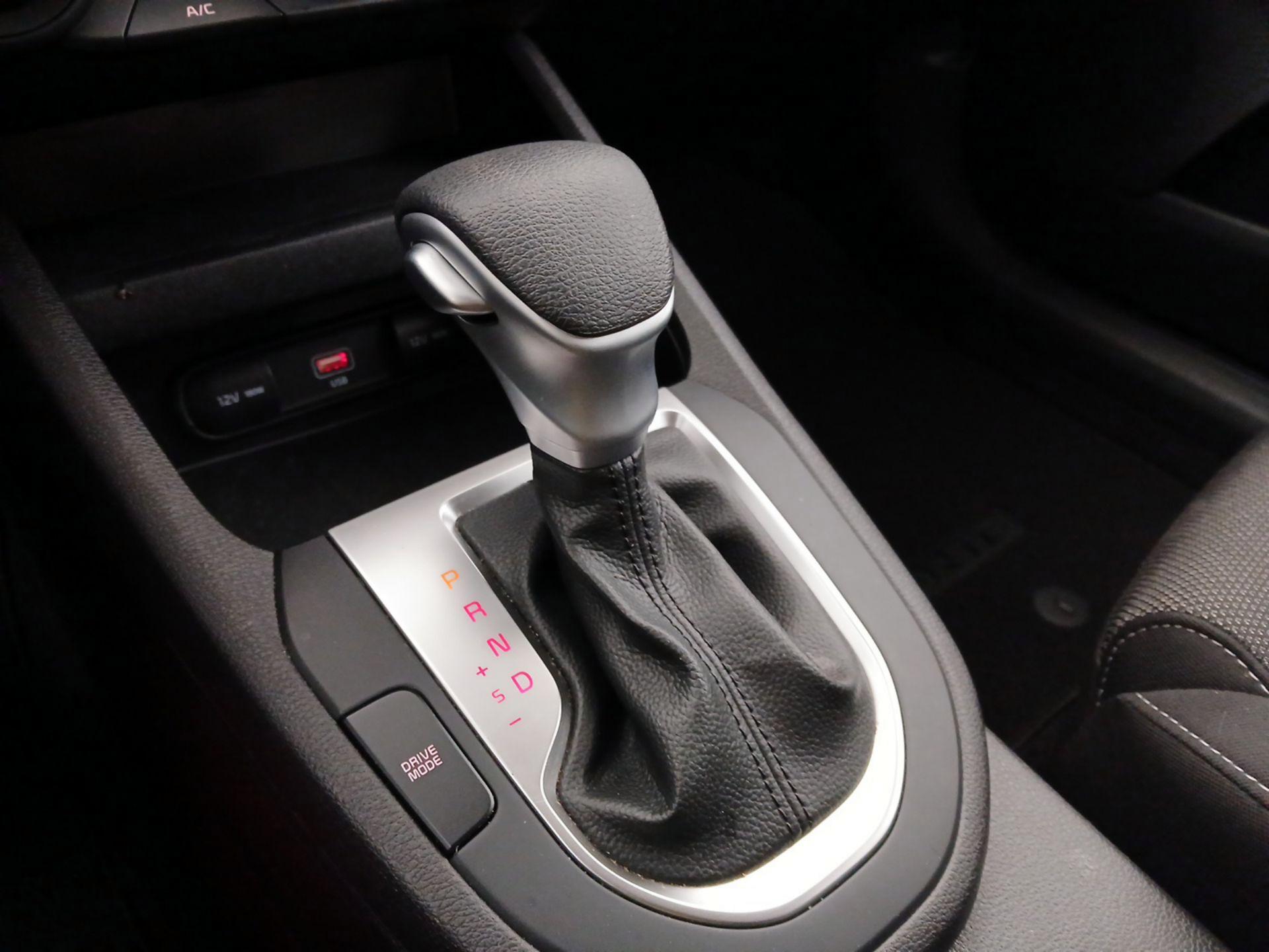 Thumbnail: 2023 Kia Forte - 17