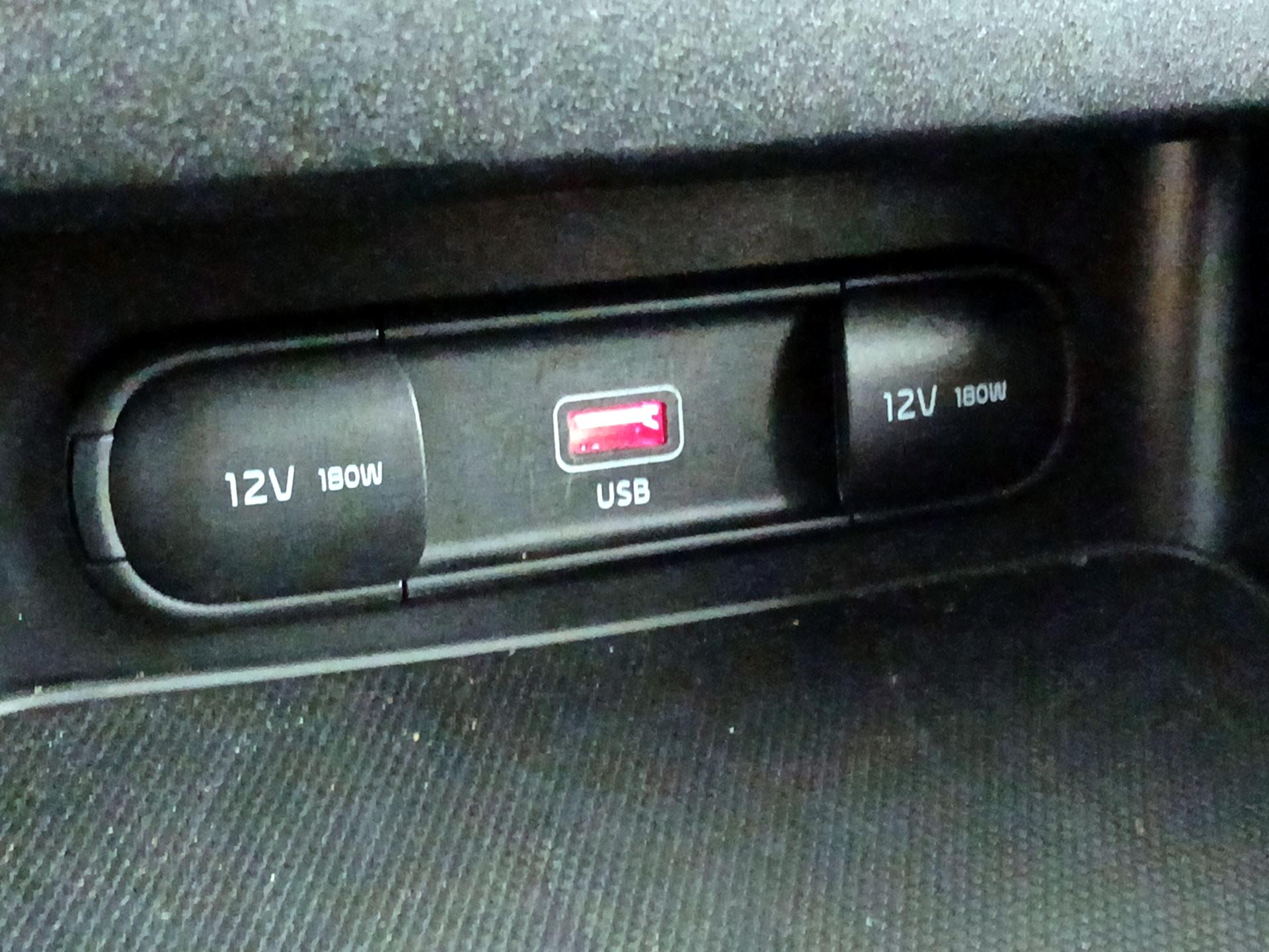 Thumbnail: 2023 Kia Forte - 18