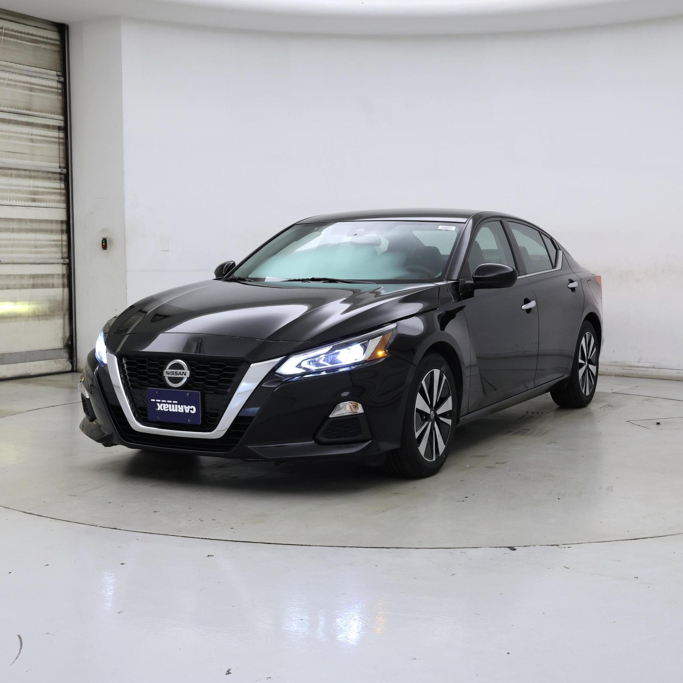 Thumbnail: 2022 Nissan Altima - 4