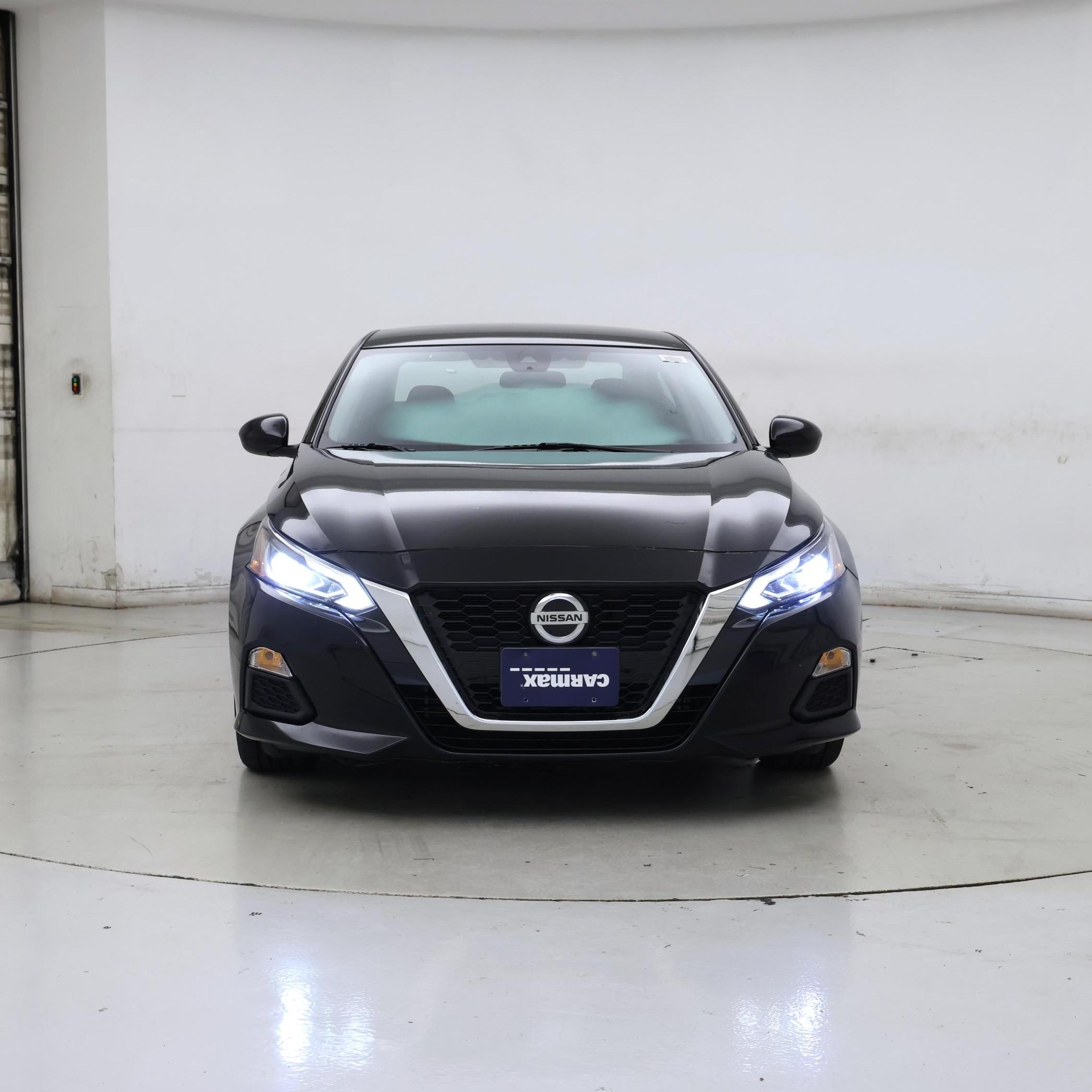 Thumbnail: 2022 Nissan Altima - 5