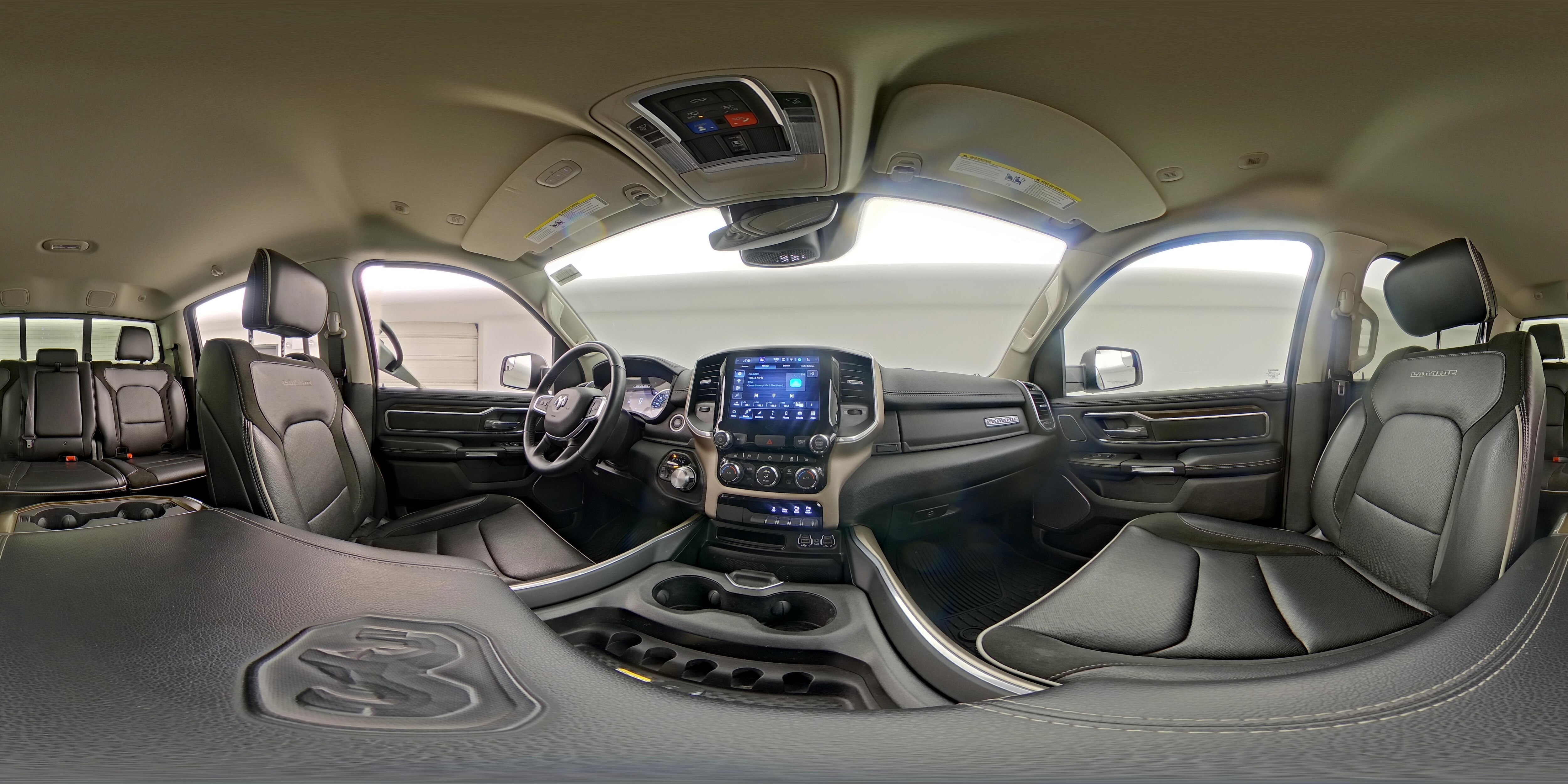 2022 RAM Ram 1500 Pickup Laramie - Photo 25