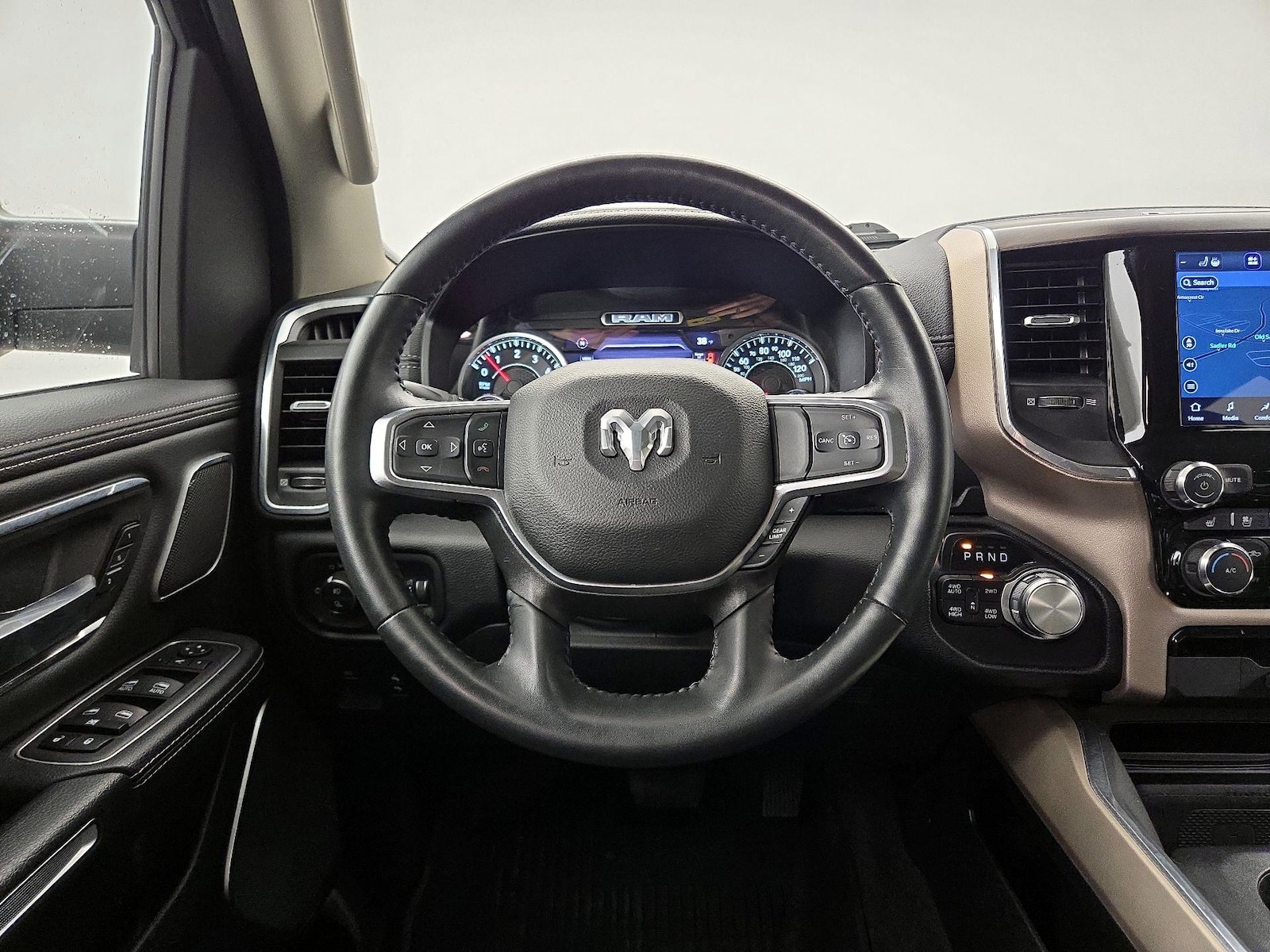 2022 RAM Ram 1500 Pickup Laramie - Photo 11