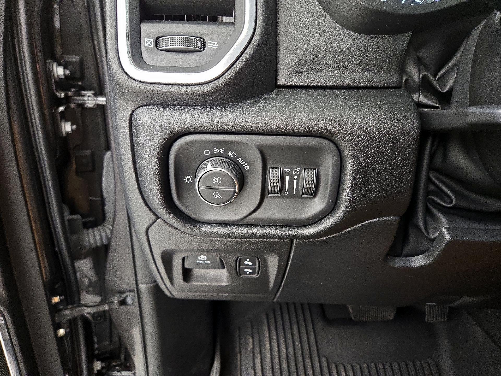 Thumbnail: 2022 RAM 1500 - 13