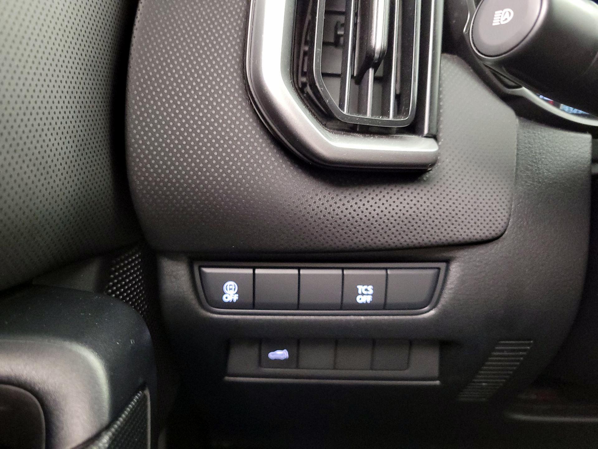 Thumbnail: 2025 Mazda CX-50 - 13